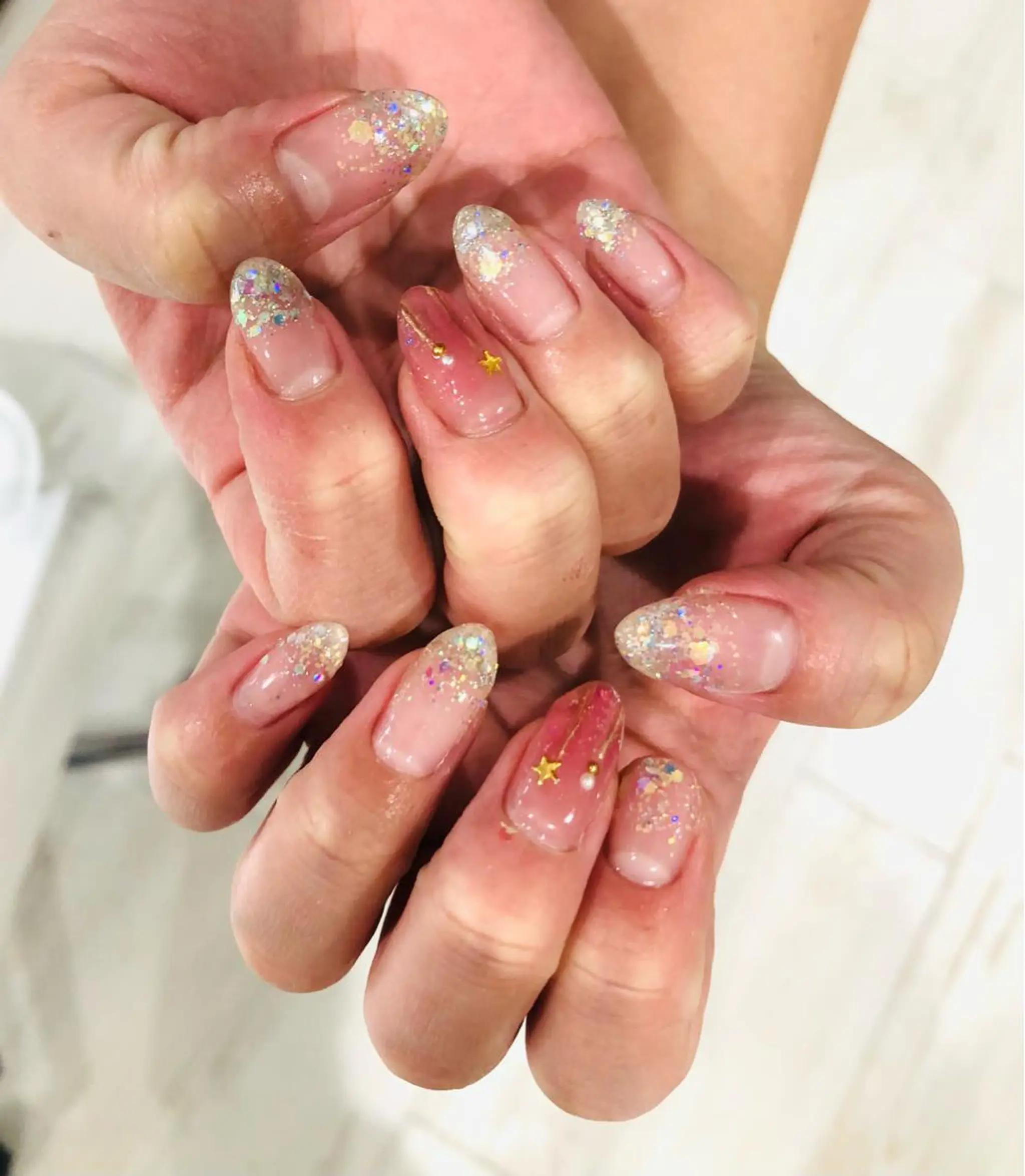 ネイル ニュアンスネイル ツイードネイル 冬ネイル クリスマス H3(エイチスリー)所属・H3 hitoのネイルデザイン