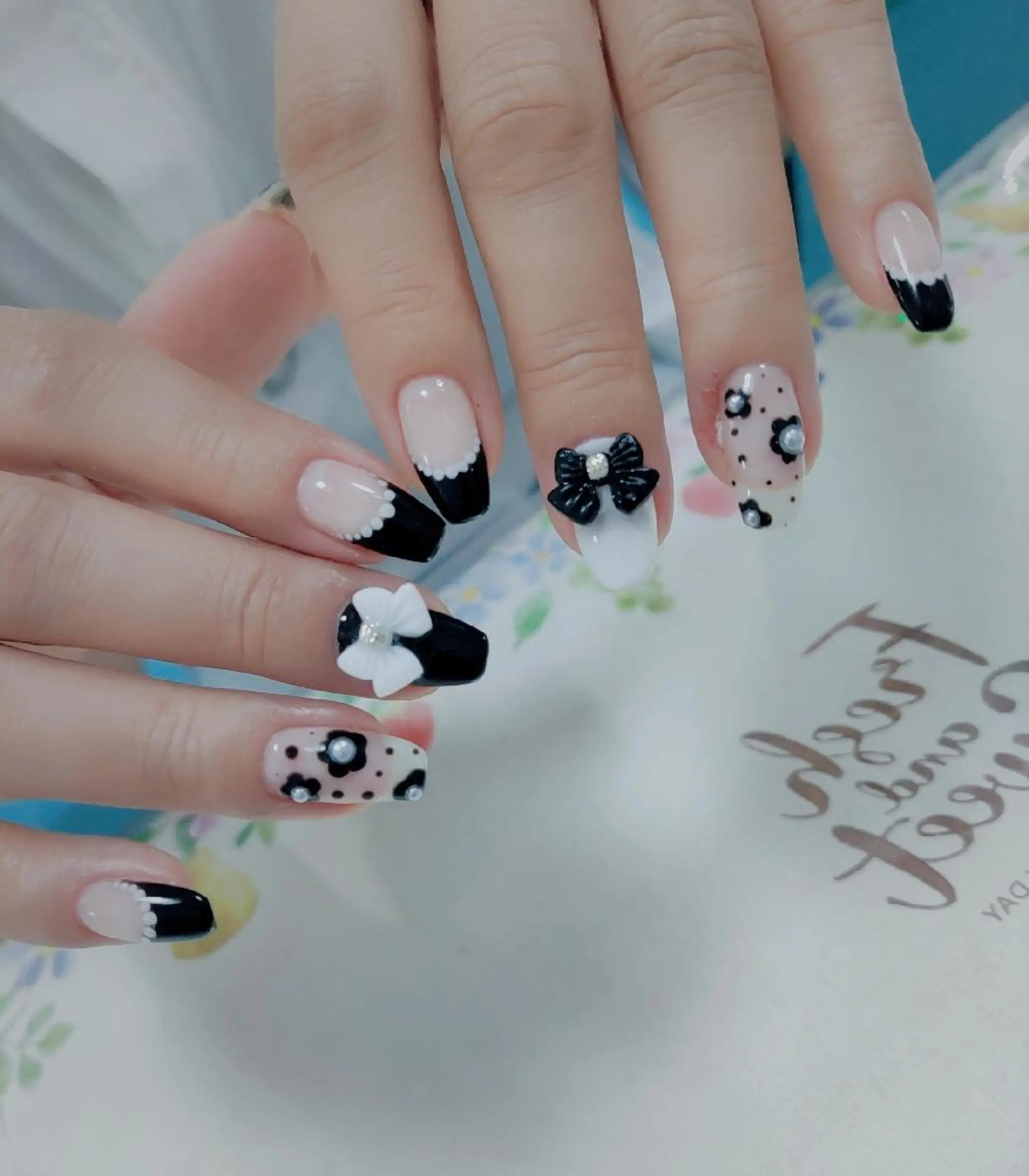 ネイル 横浜市中区曙町 E·U·Bネイルのネイルデザイン