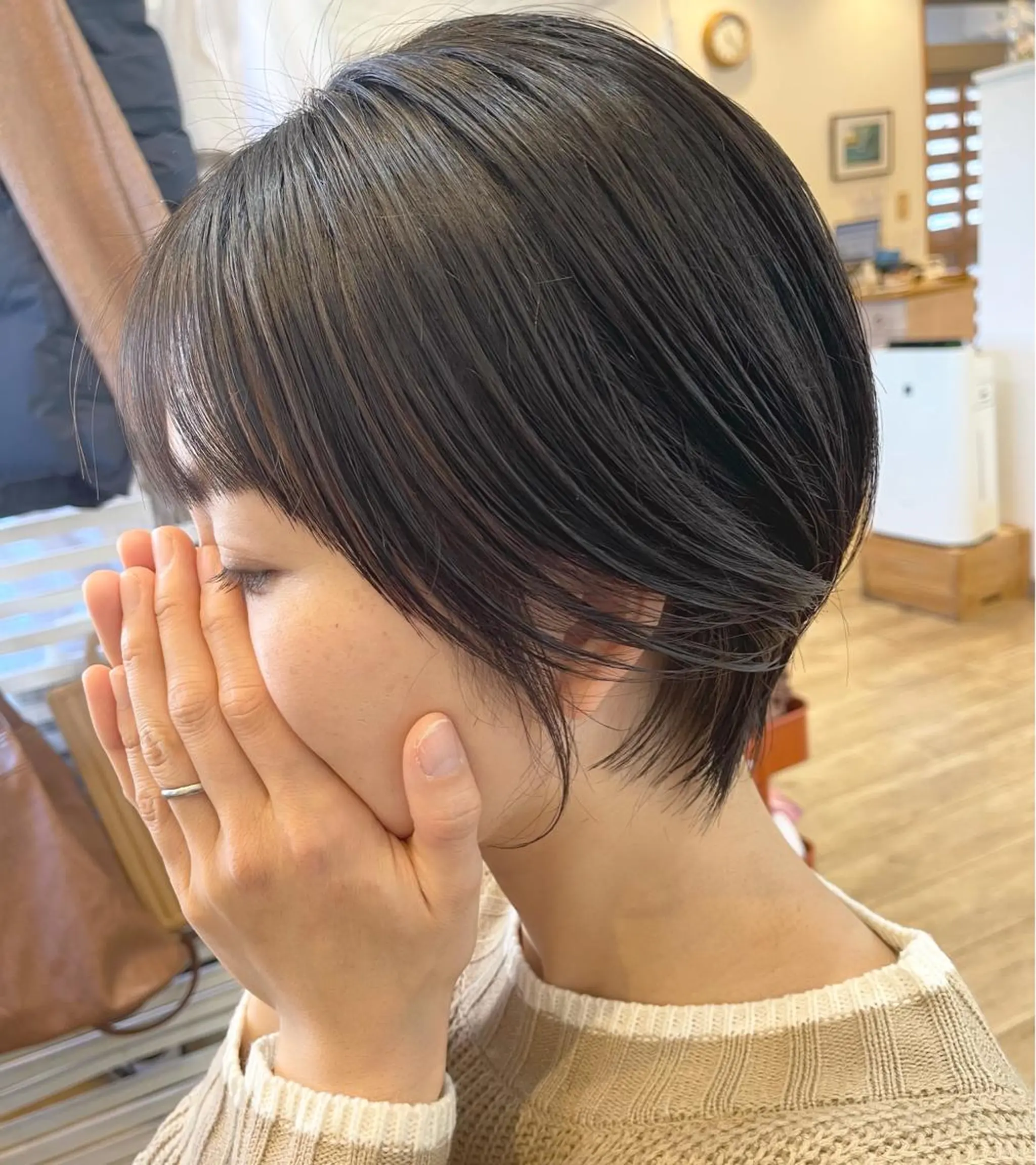 ショート ショートボブ ボブ ショートヘア トレンドパーマ 加藤菜月のヘアスタイル