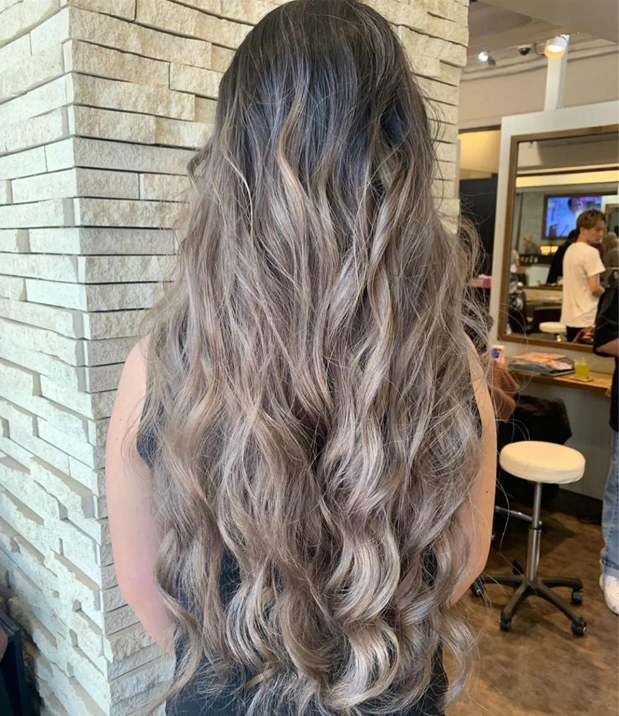 ロング カラー グラデーションカラー 外国人風カラー ヘアカラー JIL BLAN千葉 代表　Toshikiのヘアスタイル