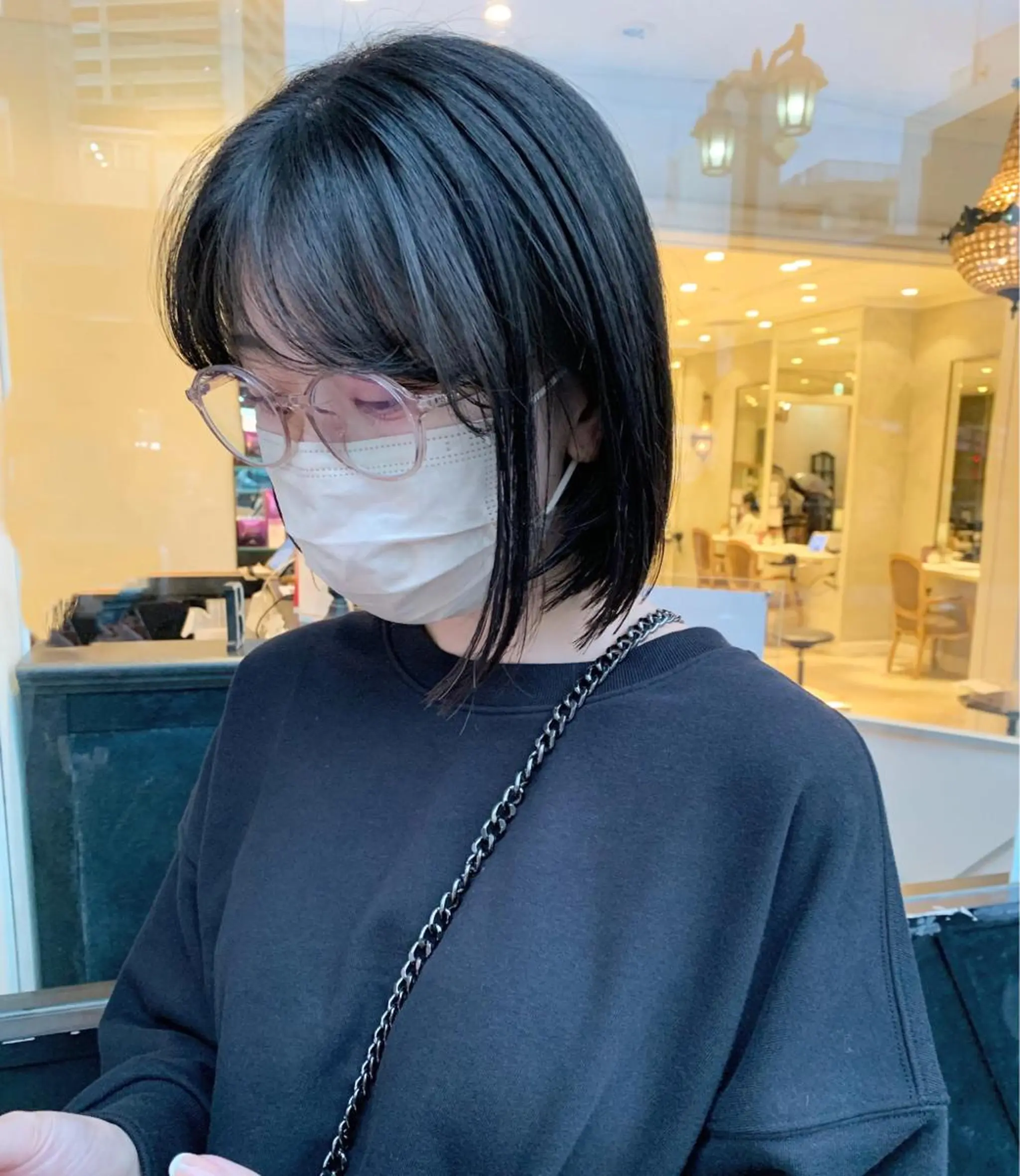 ミディアム カラー 縮毛矯正 SAKINO． ベージュカラーのヘアスタイル