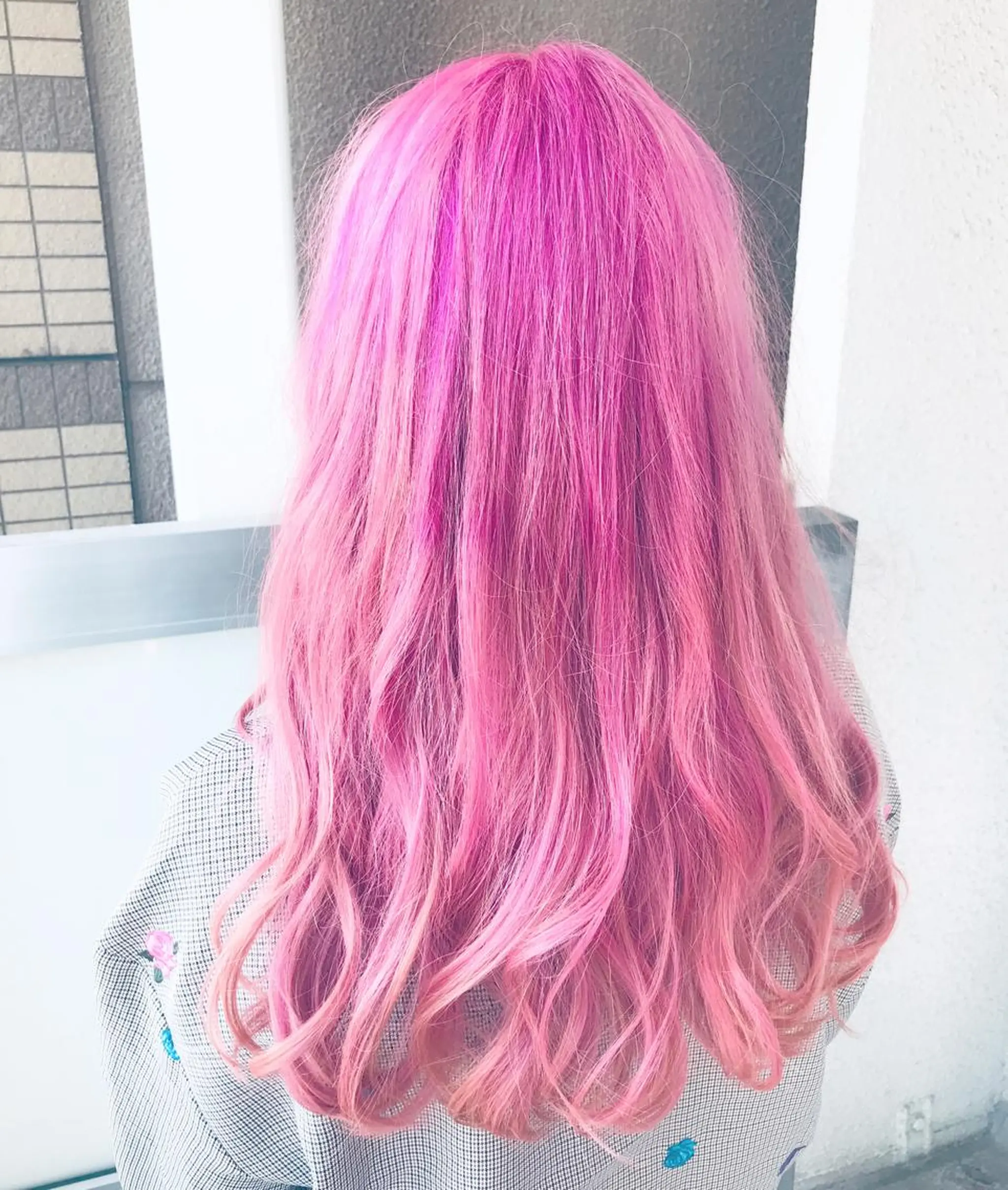 セミロング カラー 岩谷/ブリーチ 🪽透明感カラーのヘアスタイル