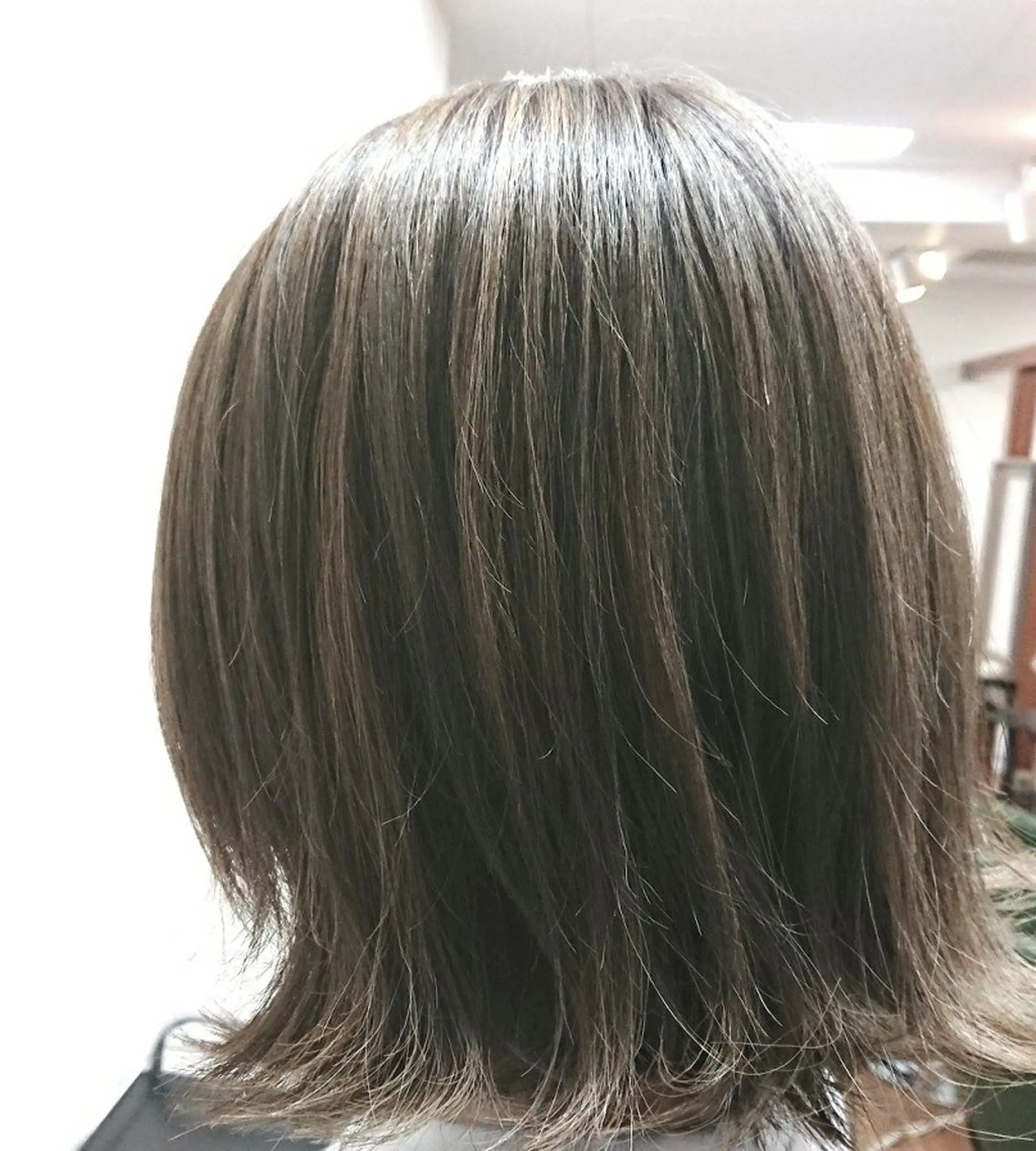 ミディアム ハイライト ヘアカラー トリートメント 渡辺 康行のヘアスタイル