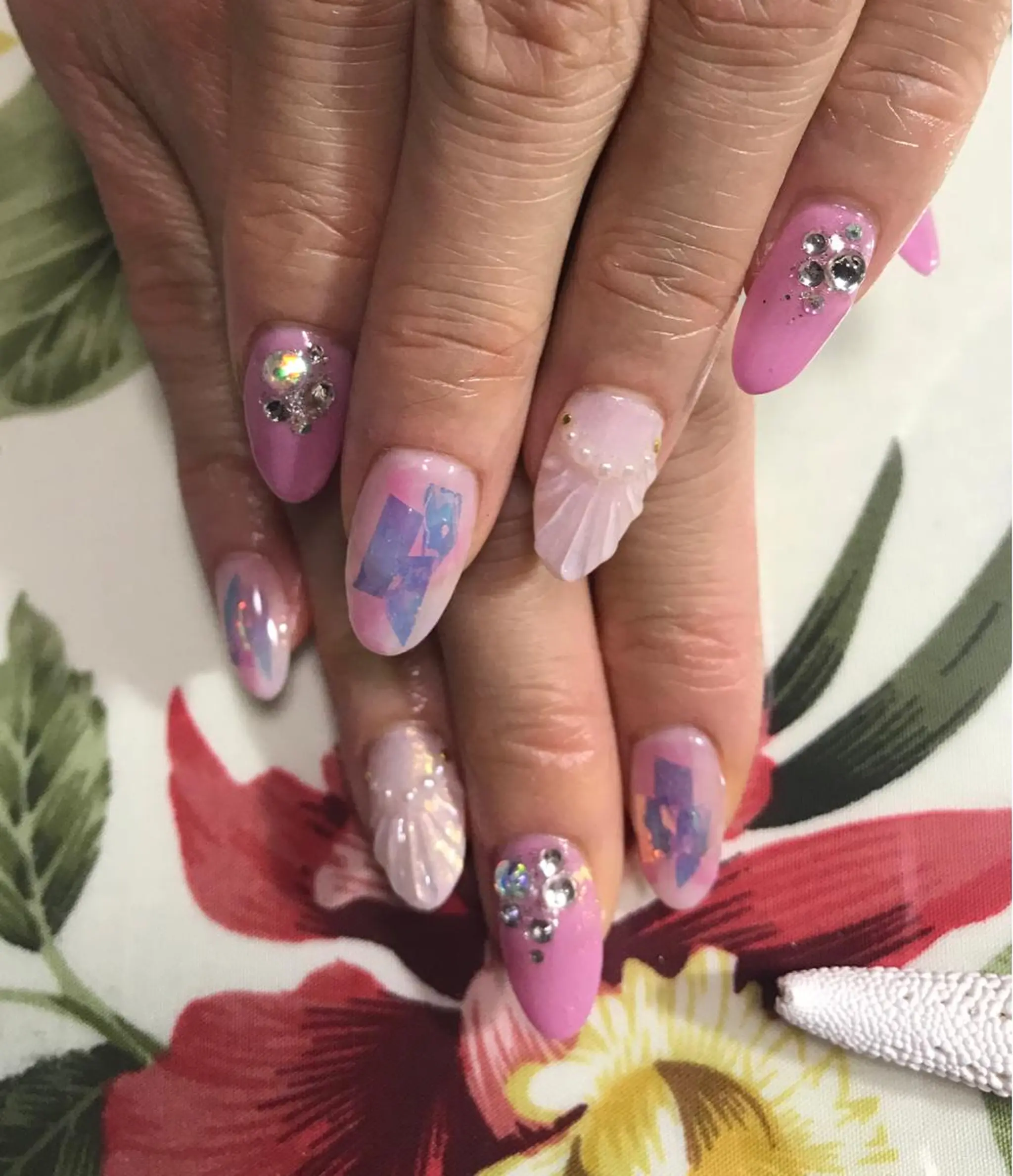 ネイル ハンドネイル NAIL Nutsのネイルデザイン