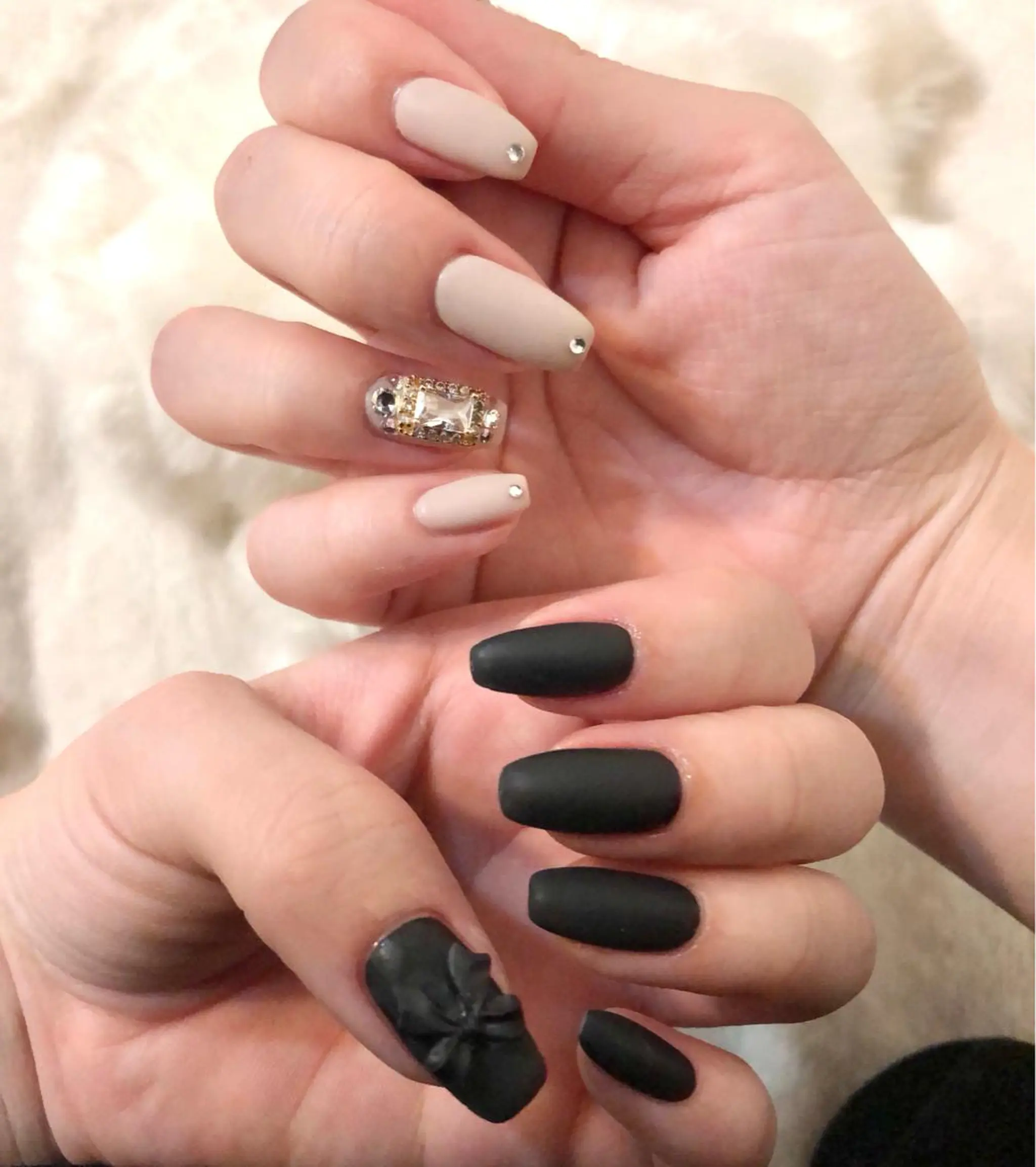 ロング ネイル キラキラネイル マットネイル ハンドネイル T. Kasumiのネイルデザイン