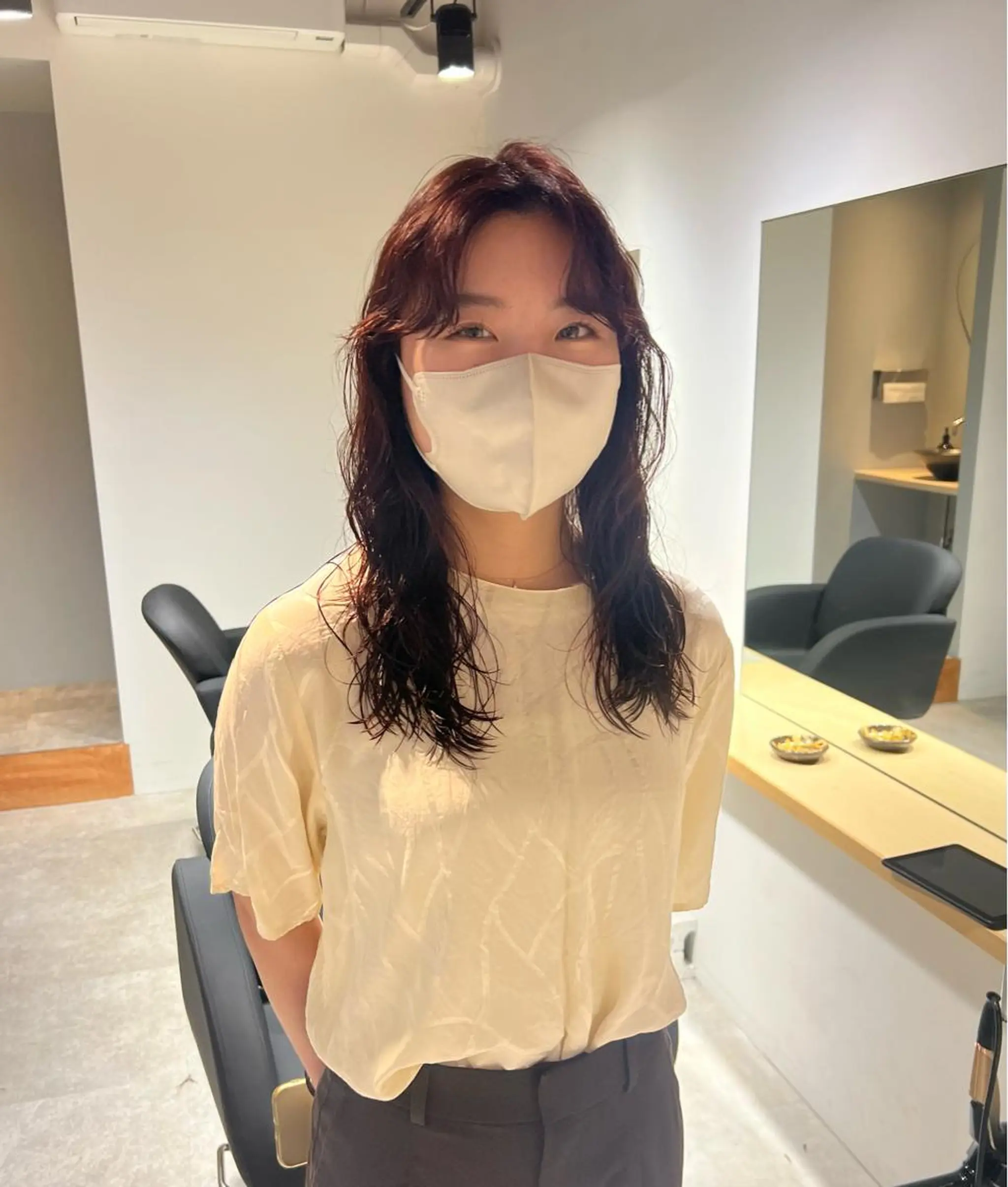 セミロング カラー パーマ セミロングパーマ ブラウンカラー io濱川 遥のヘアスタイル