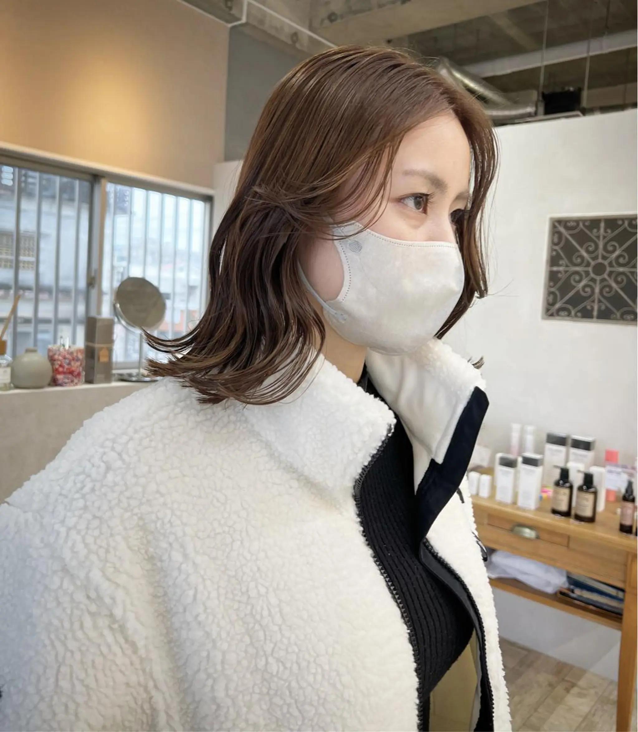 ミディアム 顔まわりレイヤー 顔周りカット レイヤーカット テトネ タカシのヘアスタイル