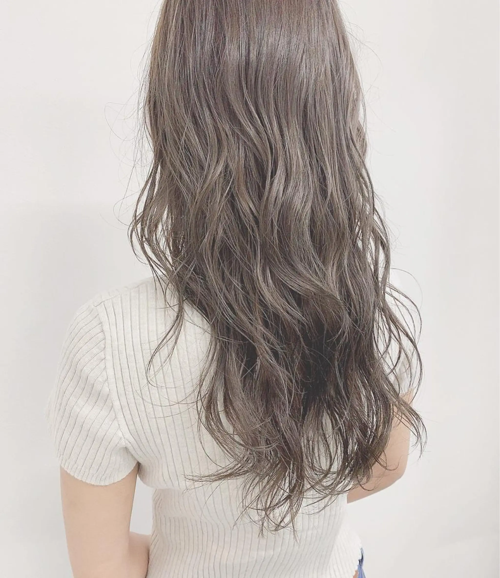 ロング カラー 肌に馴染む暗髪 梅田・増田のヘアスタイル