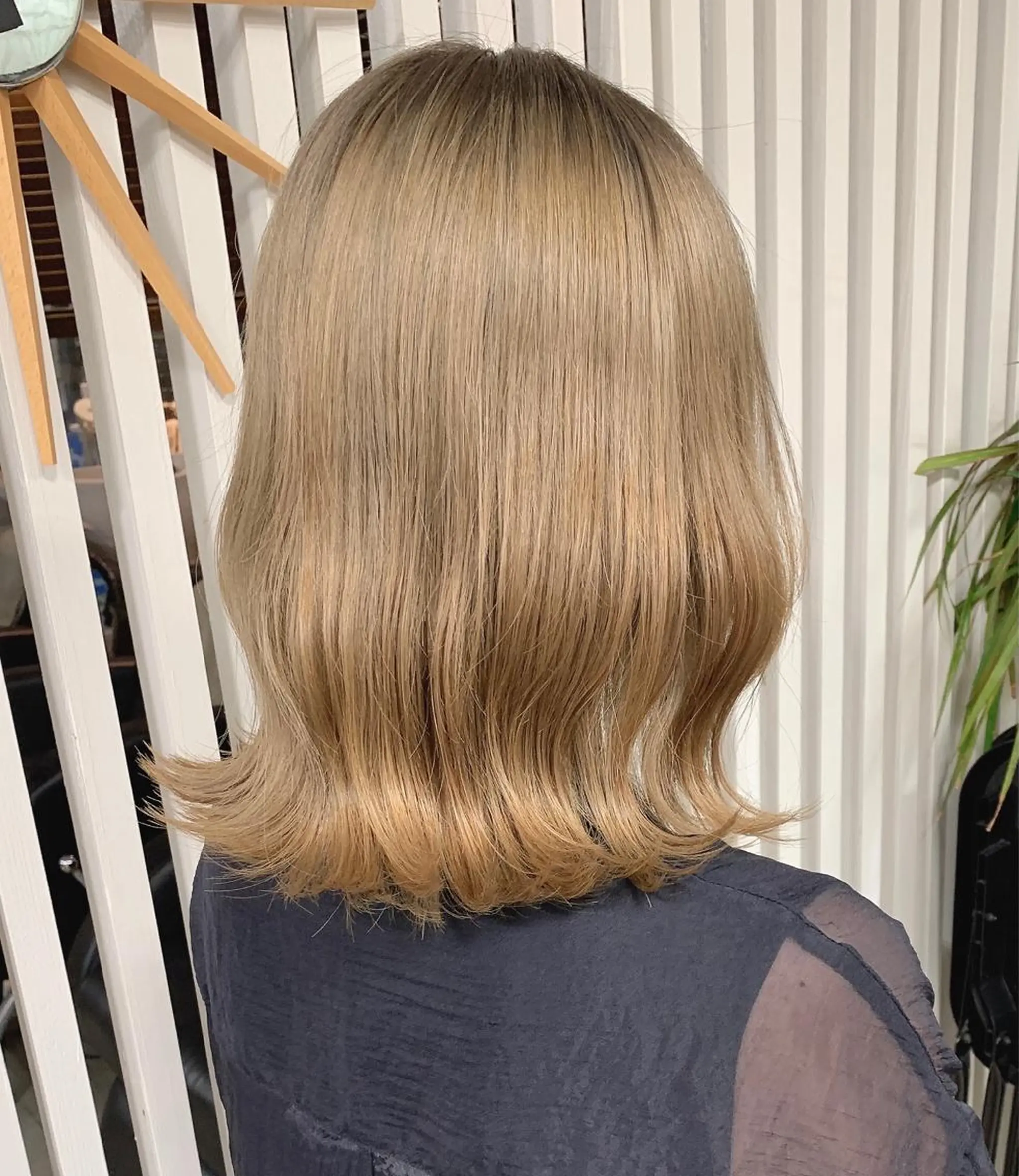 ミディアム カラー 樫原裕二/レイヤー カット/透明感カラーのヘアスタイル