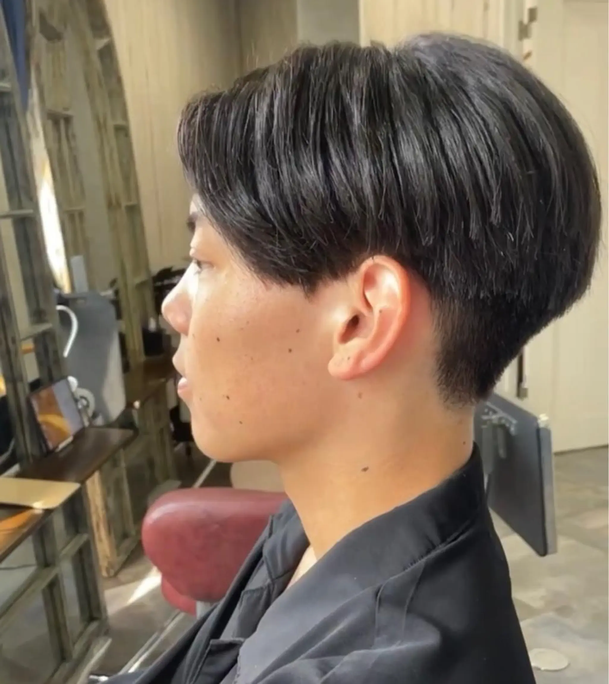 メンズ 韓国風くびれヘア/ 小顔レイヤー🧿小林のヘアスタイル