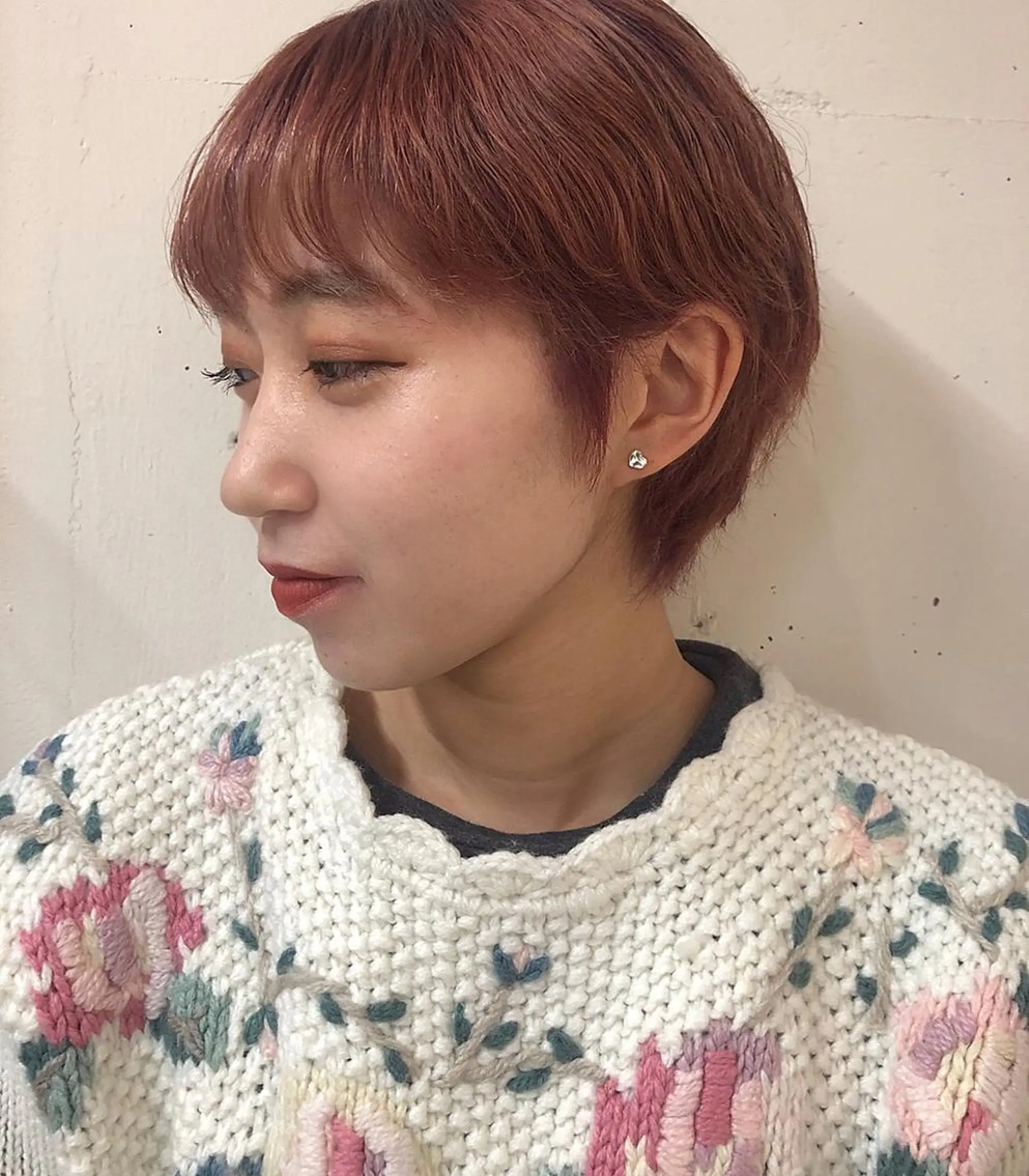 ショート レイヤーカット/ 透明感カラーmikuのヘアスタイル