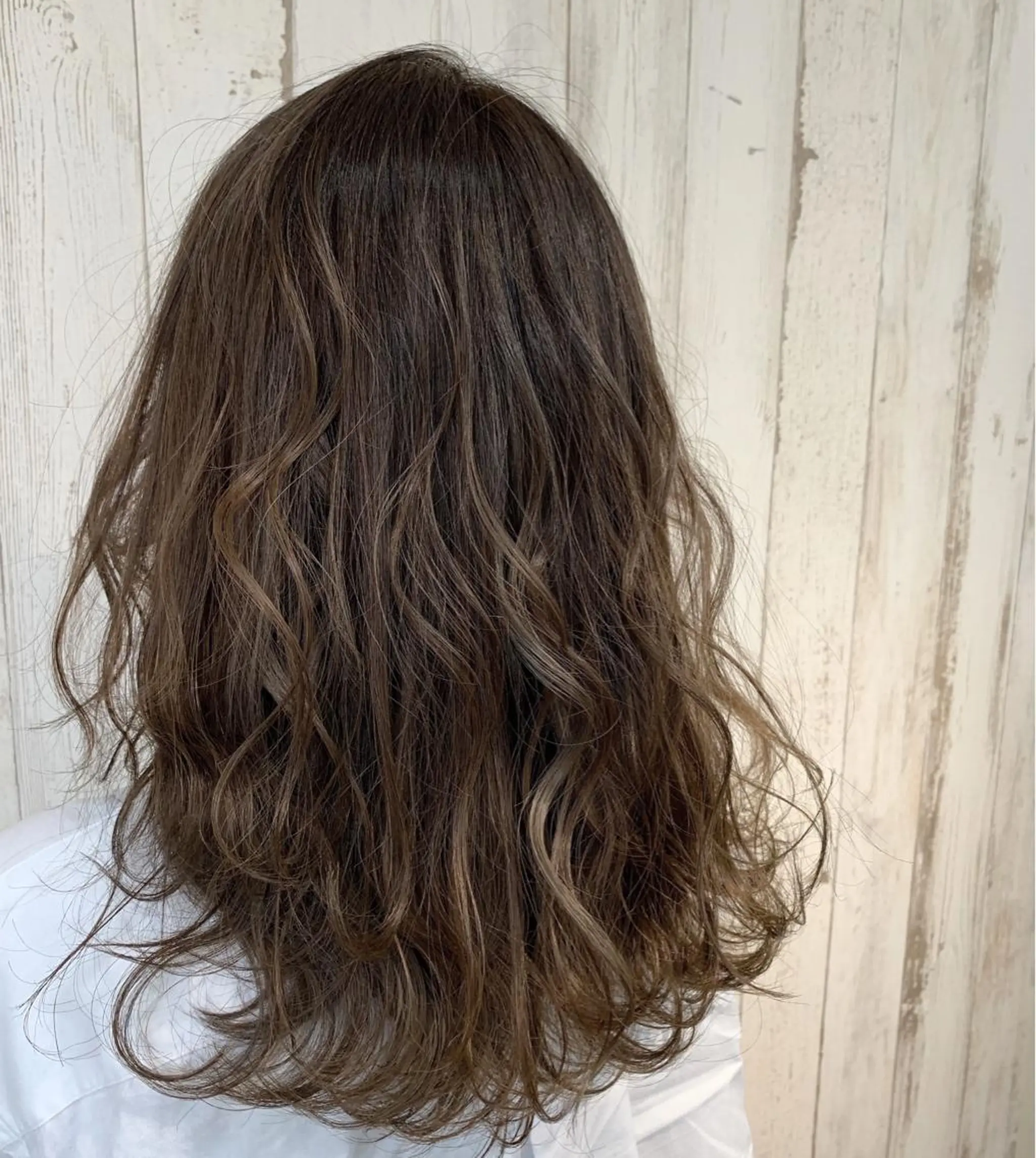 セミロング カラー 心斎橋韓国ボブ 好原良真のヘアスタイル