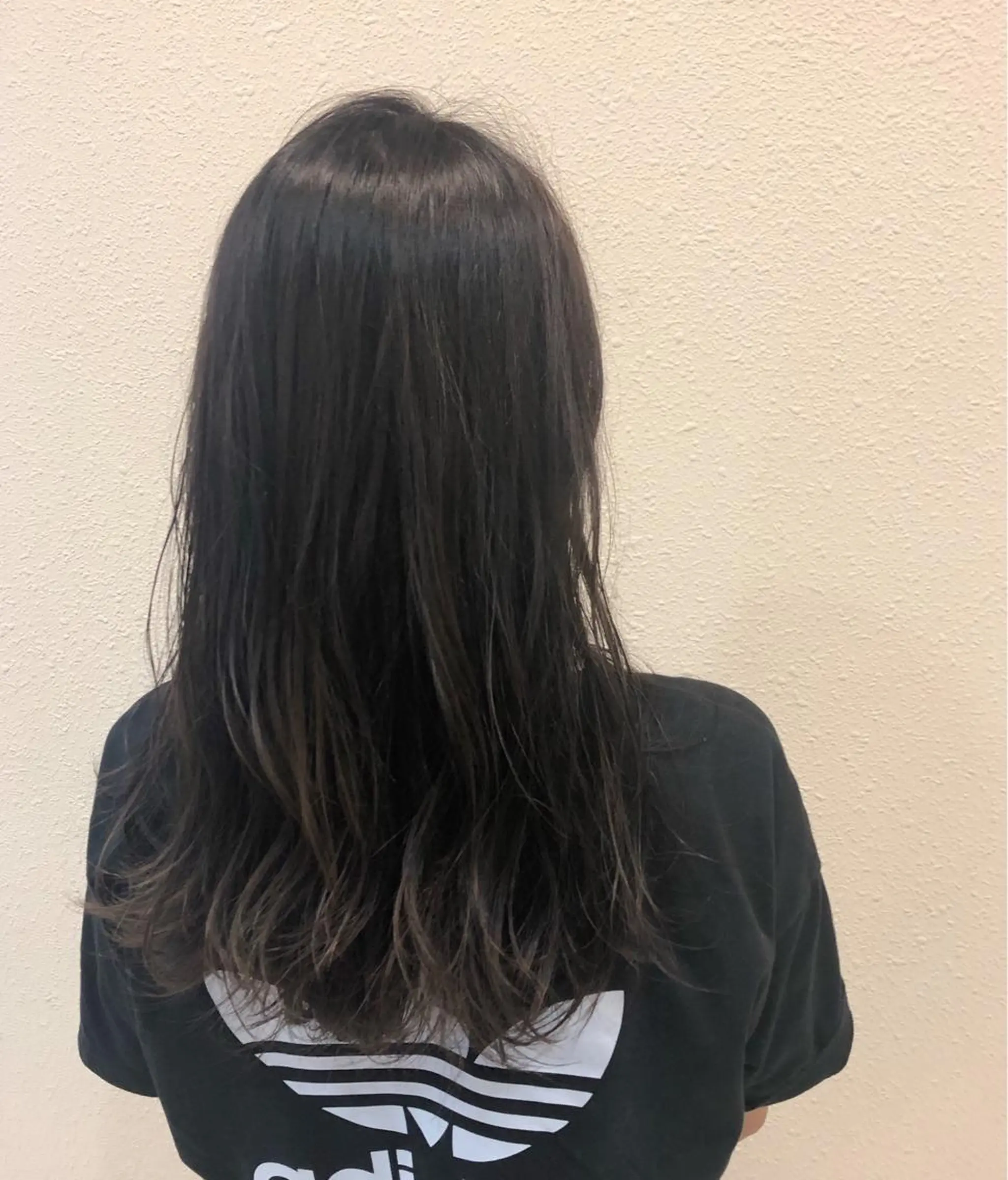 ロング 中川 茜里のヘアスタイル