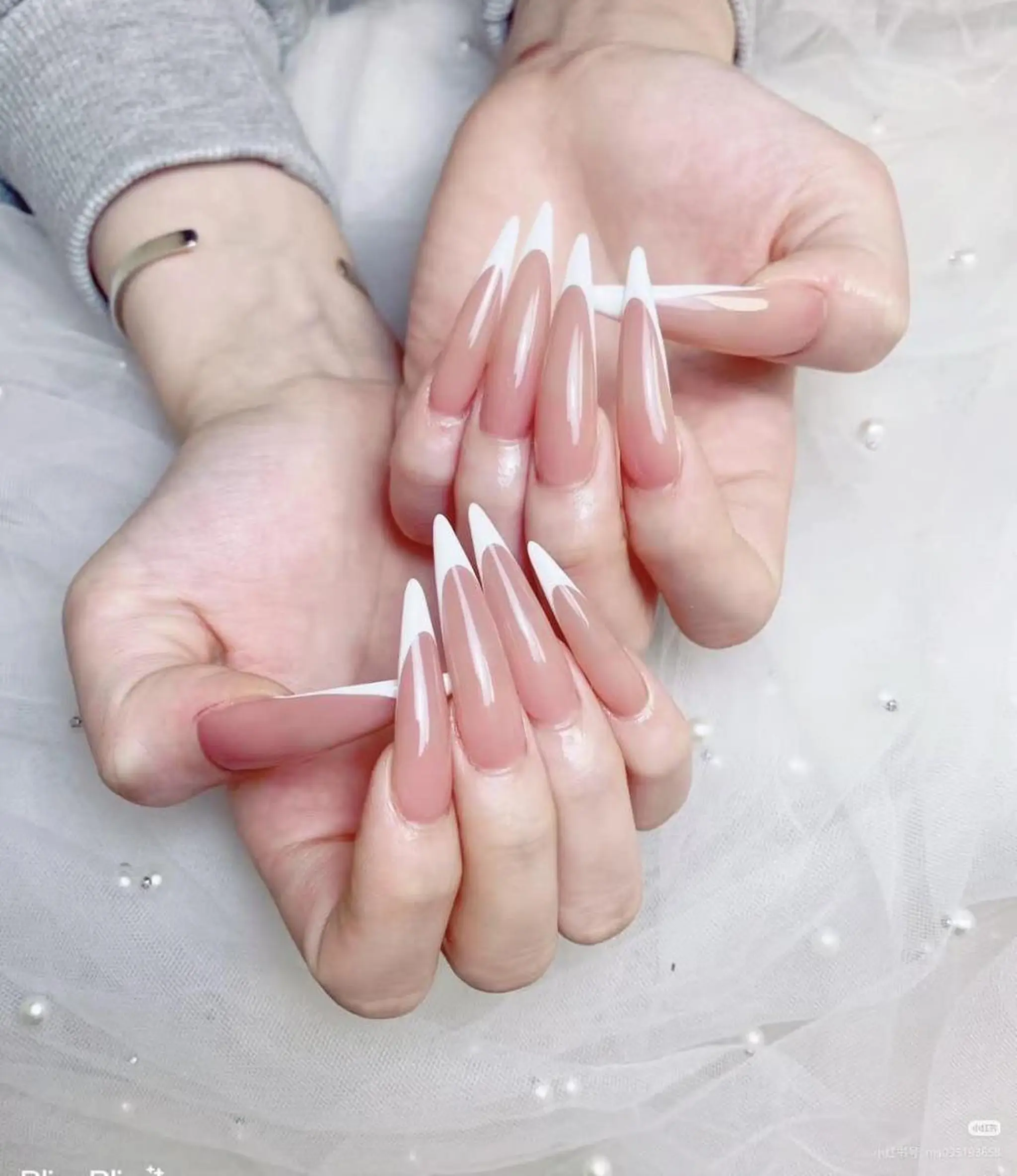 ネイル 長さ出し ジェルネイル マグネットネイル 持ち込み パラジェル ハンドネイル ハンドケア The Nail 新大久保店のその他イメージ