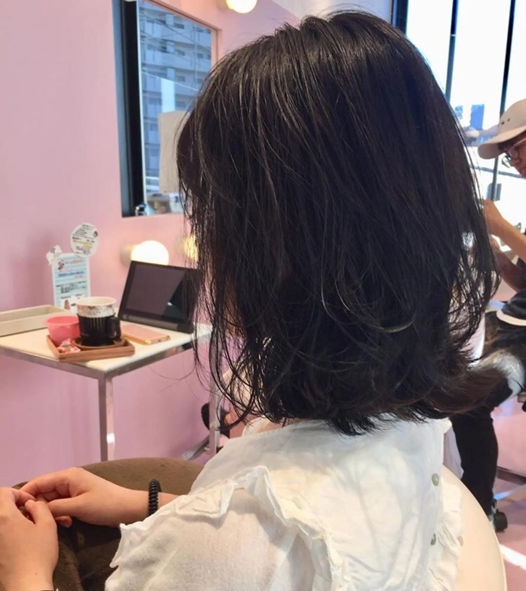 ミディアム アッシュ カット ヘアカラー トリートメント 所渉/韓国レイヤー /ウルフカットのヘアスタイル