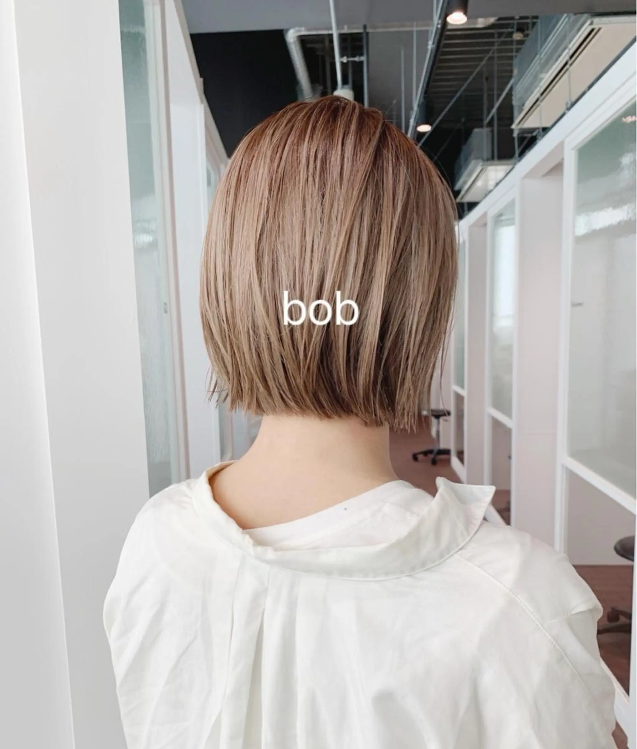 ミディアム カラー ヘアアレンジ ダブルカラー ハイトーンカラー ボブ GO TODAY SHAiRE SALON 梅田店所属・透明感カラー/ボブ 今気になること占う人のヘアスタイル