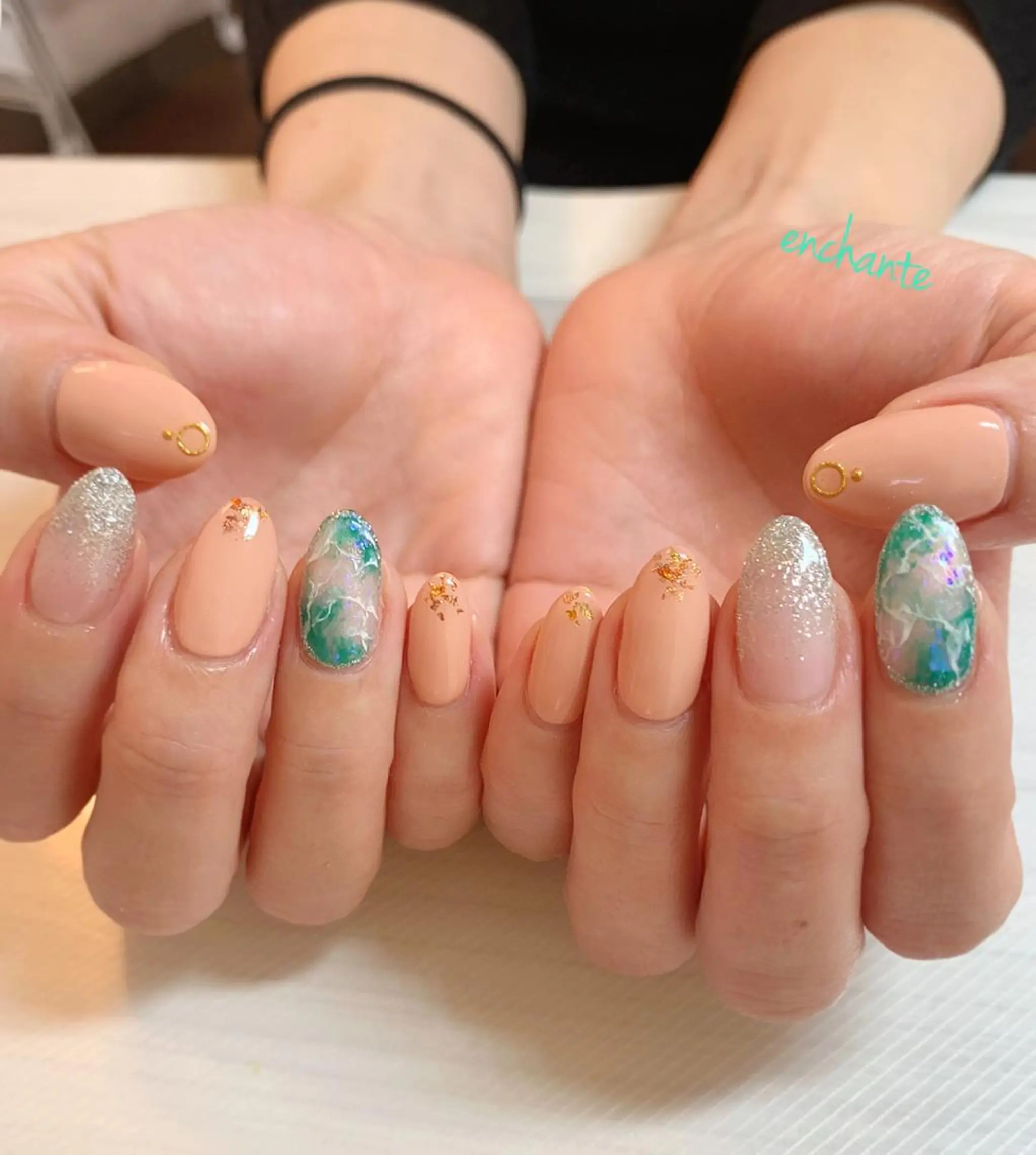 ネイル アンシャンテ所属・enchante 自由が丘のマツエク・マツパデザイン