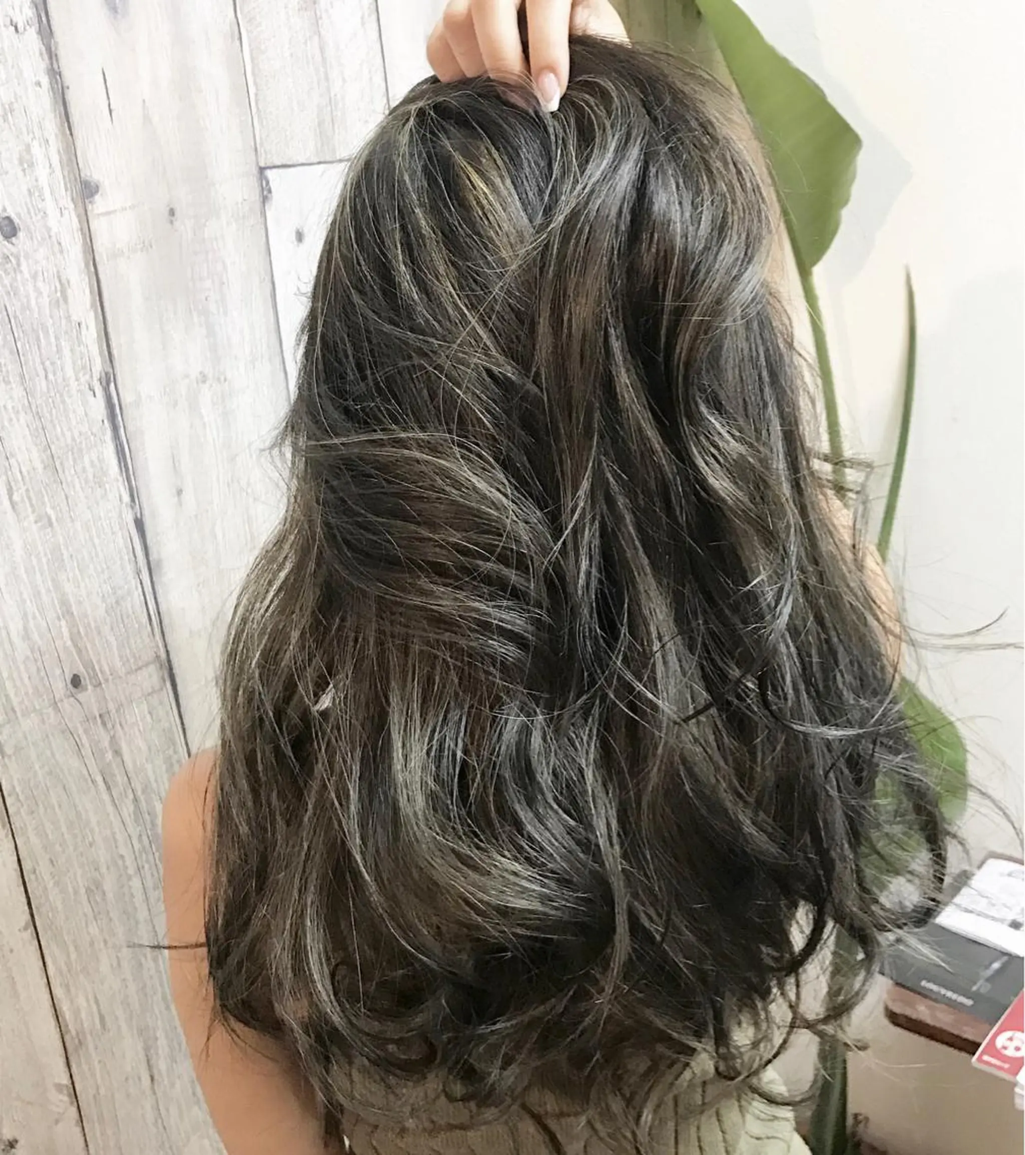 ロング カラー カット ヘアカラー トリートメント リップカール 神戸のヘアスタイル