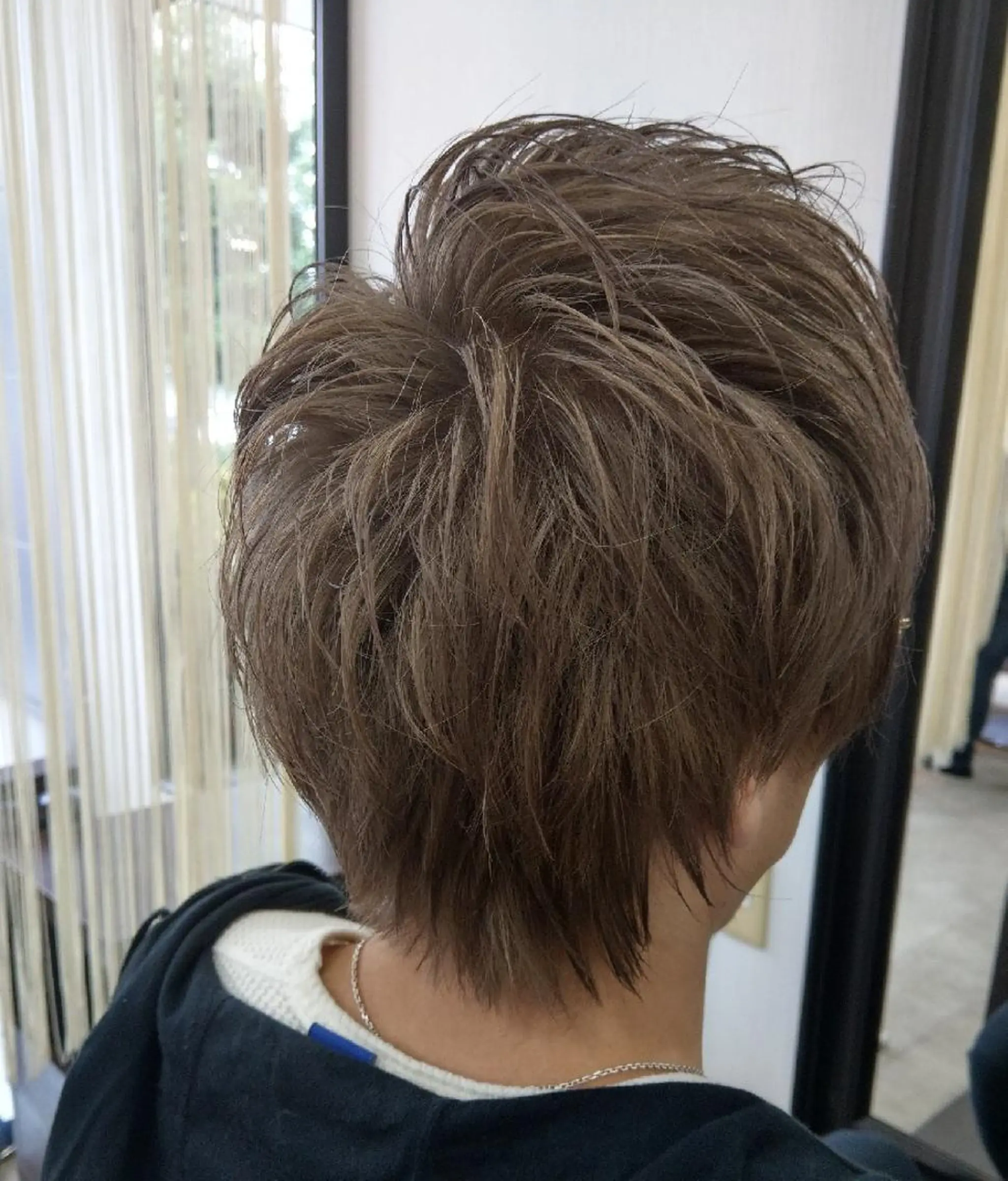 ショート メンズ カラー メンズブリーチ ブリーチ グレージュ カット ヘッドスパ Add9 柳田健登のヘアスタイル