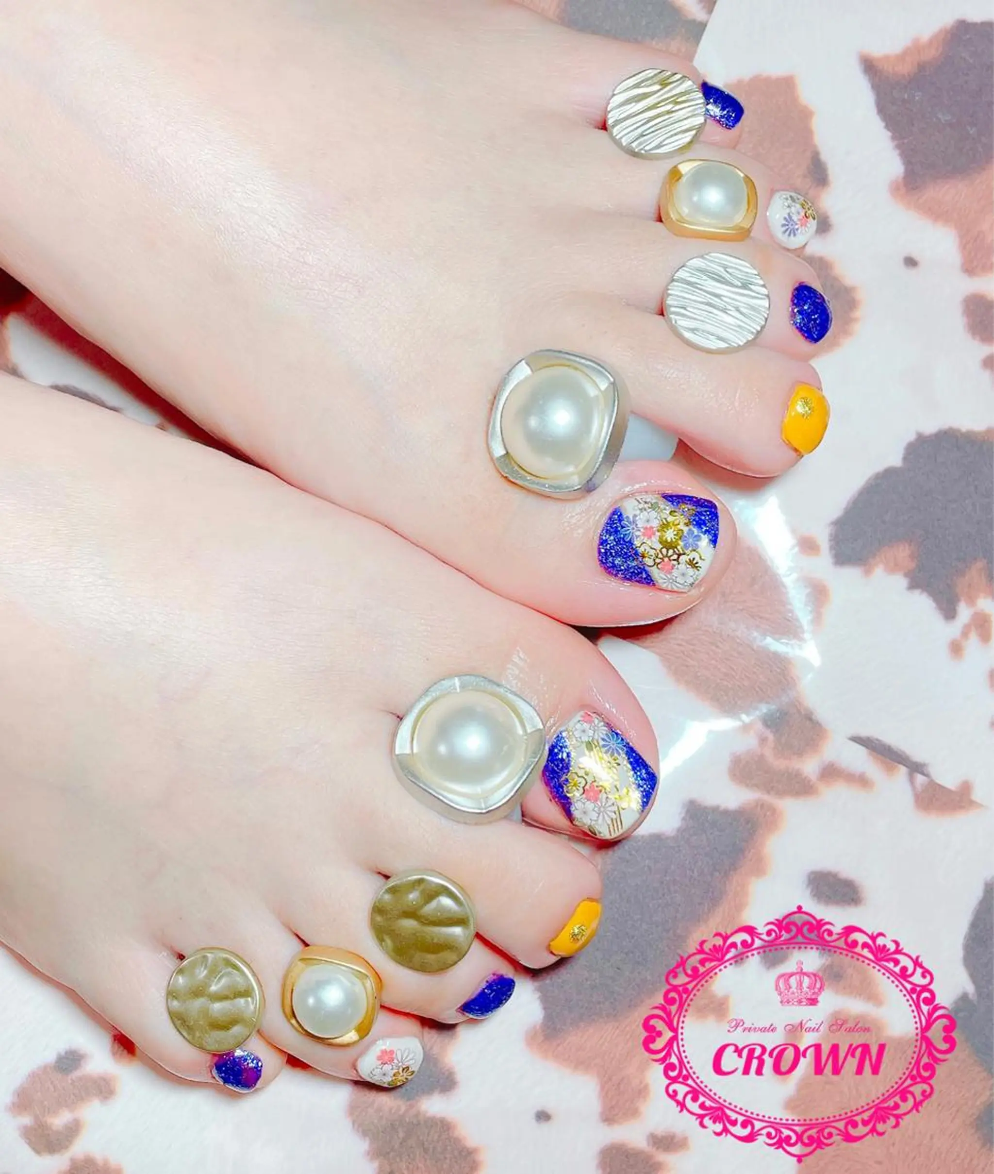ネイル フットネイル CROWN プライベートサロンのネイルデザイン