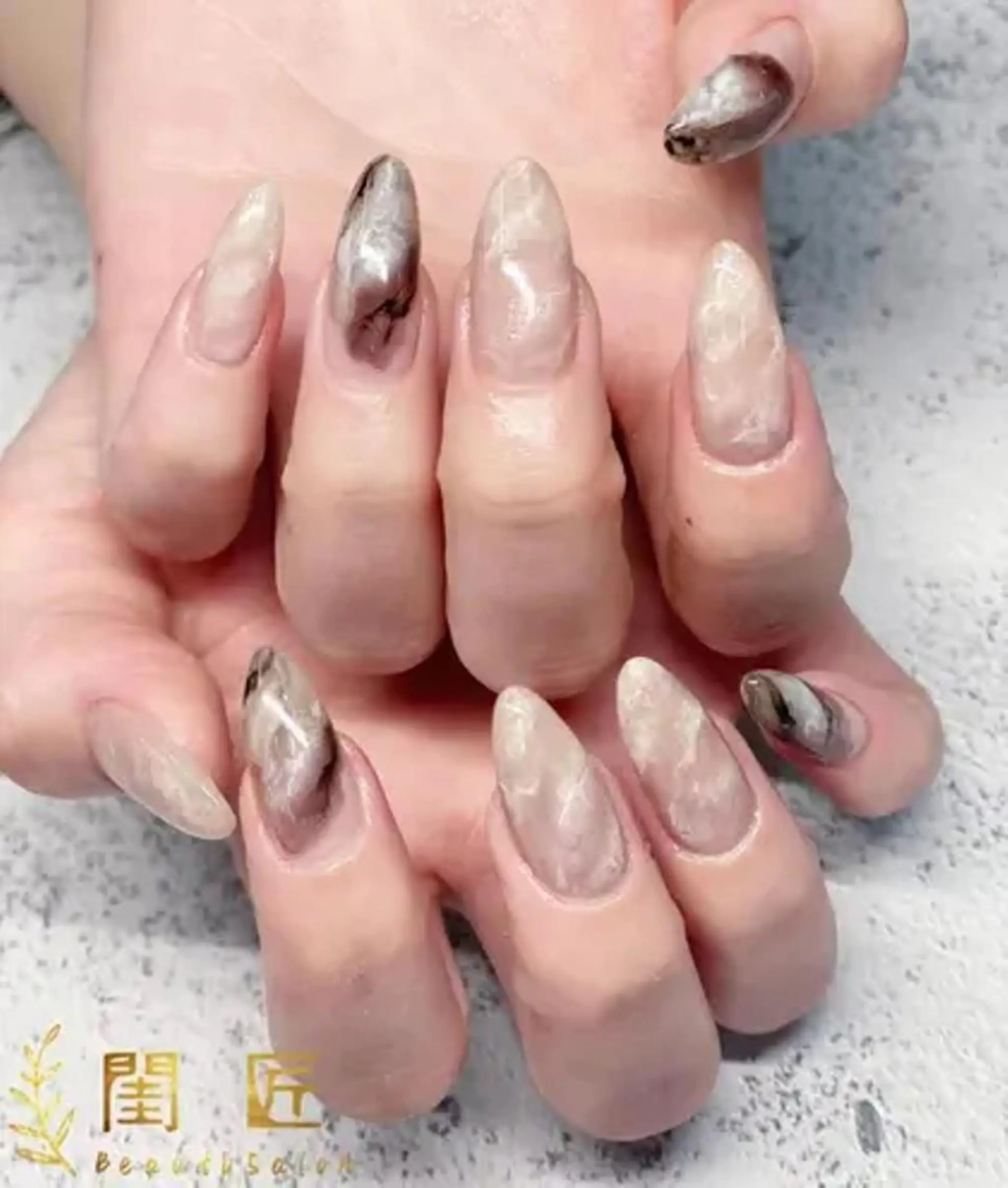 ネイル ハンドネイル ハンドケア 閨匠ビューティサロン 新橋店のネイルデザイン