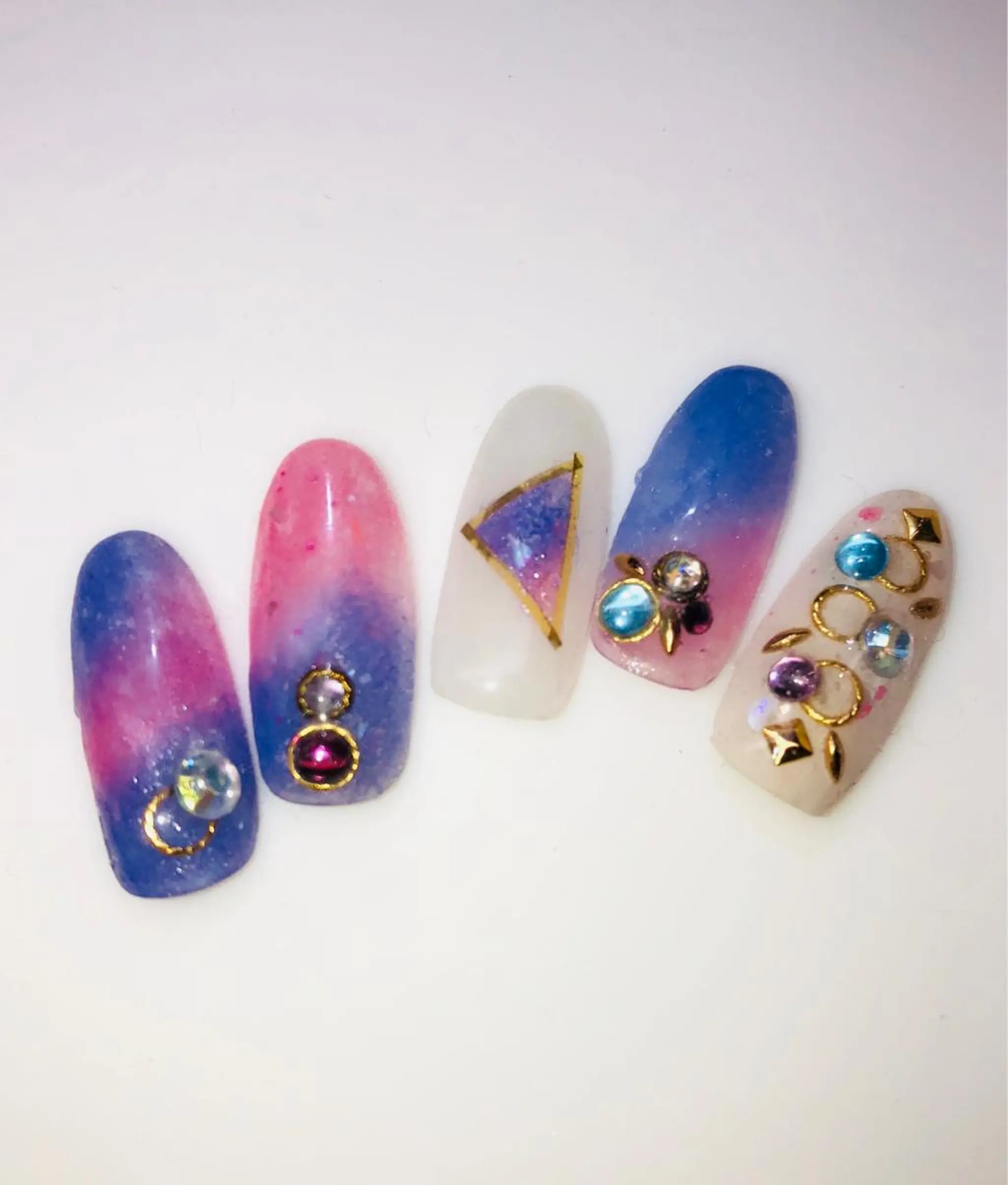 ネイル ティーエヌ 金山駅東口店のネイルデザイン