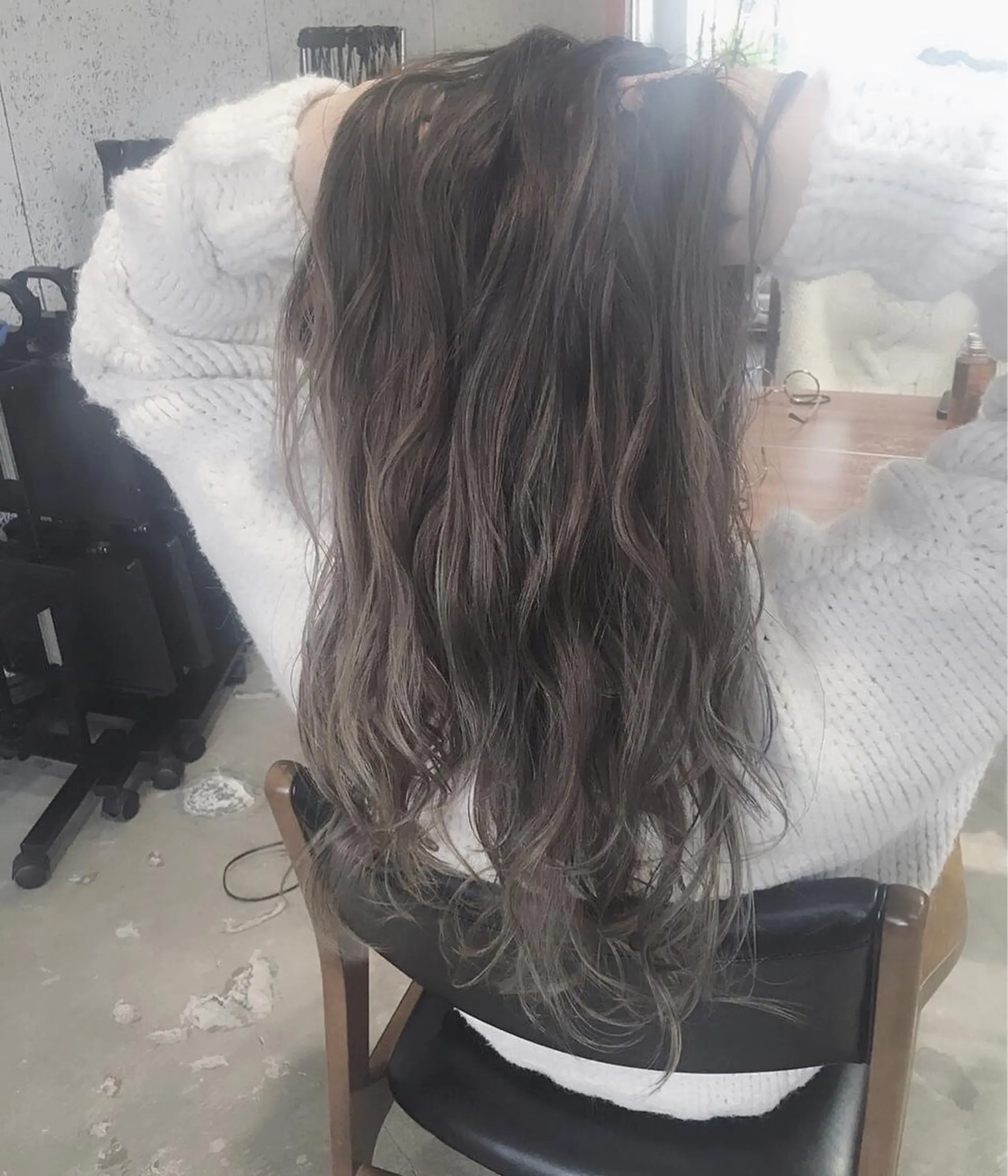 ロング アッシュ ハイライト 遠藤 和美のヘアスタイル