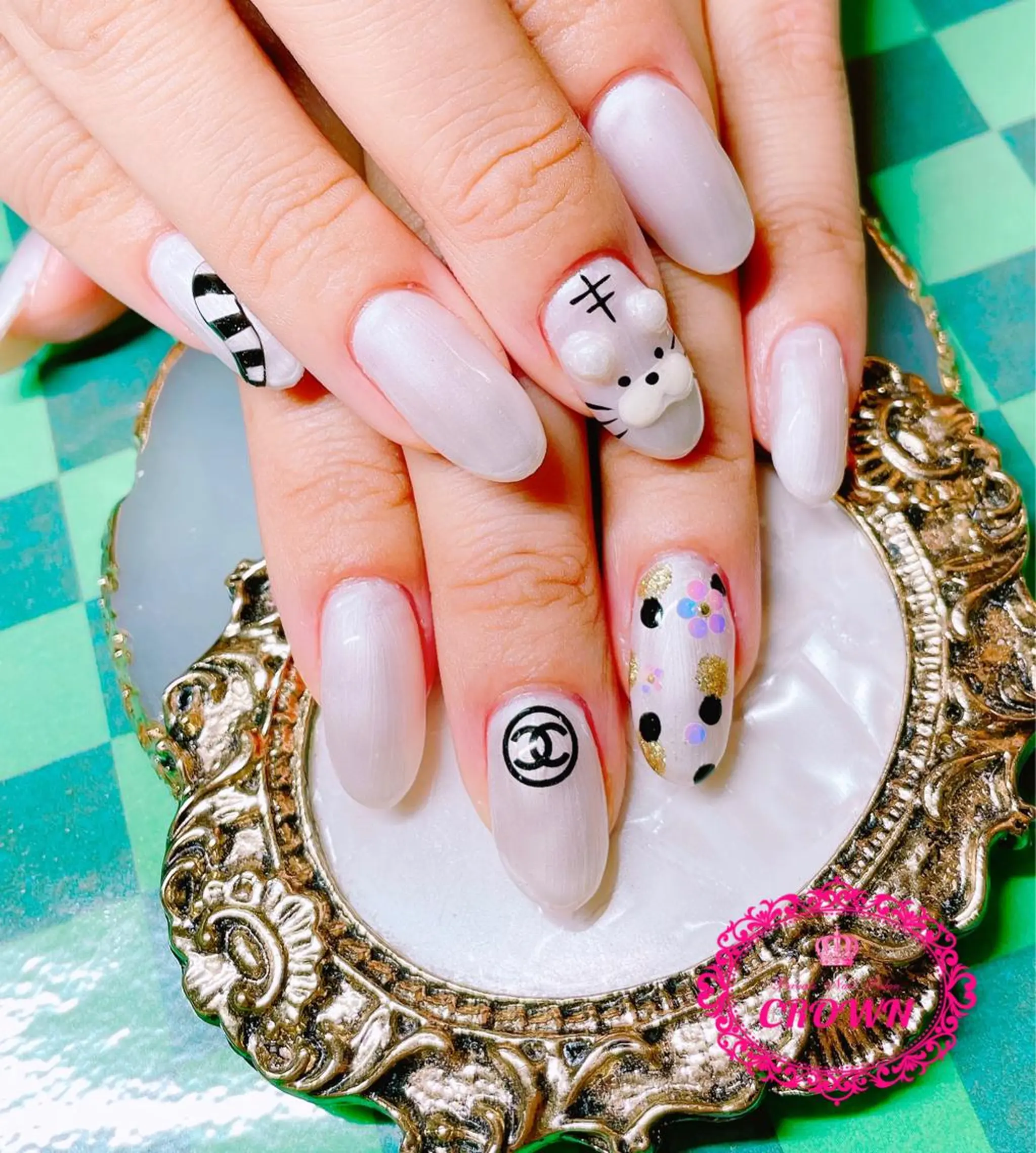 ネイル CROWN プライベートサロンのネイルデザイン