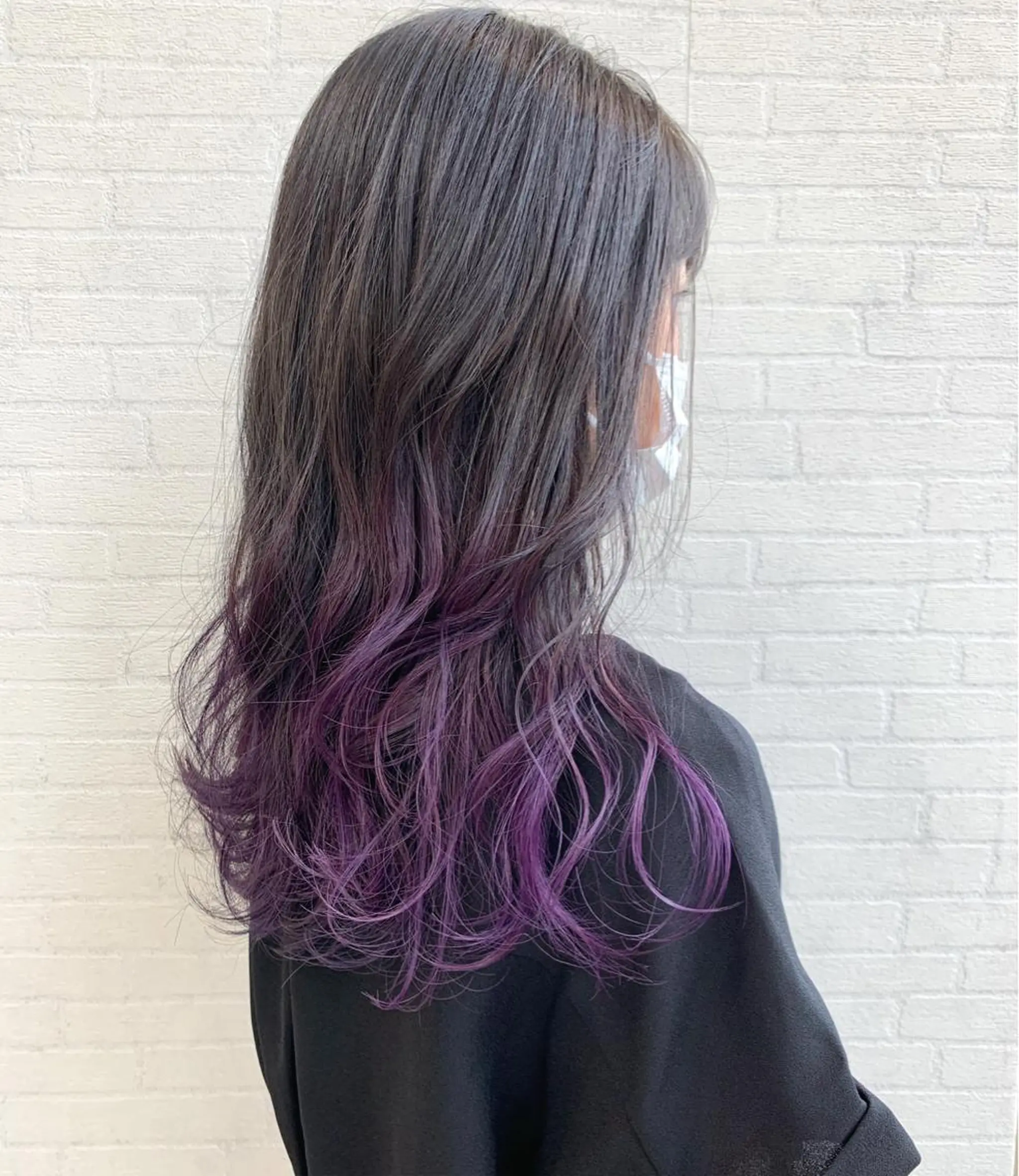 ロング カラー グラデーションカラー 立川 奈那子のヘアスタイル