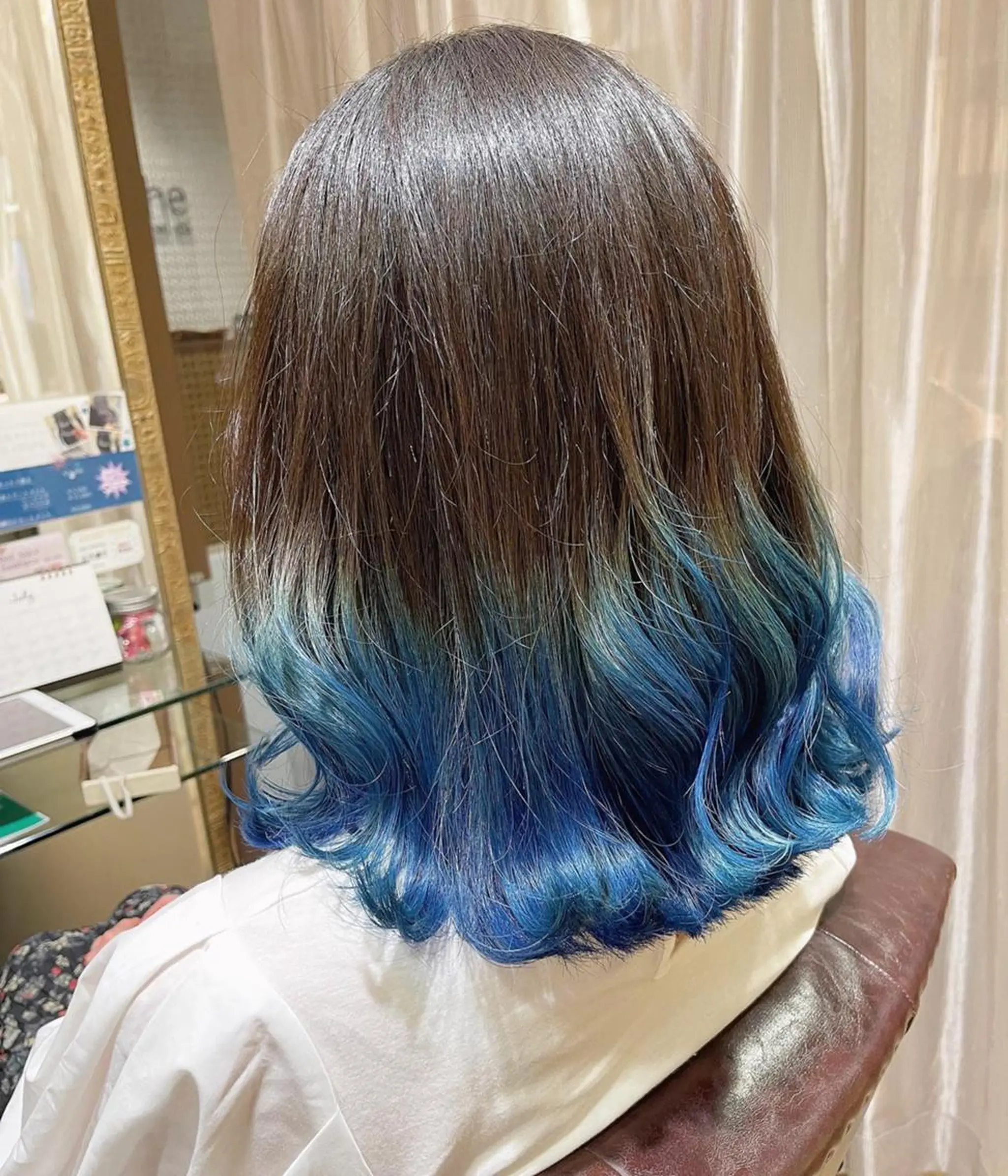 カラー ショートボブ バレイヤージュ ブリーチ ブルーカラー ブラウンカラー 🫧髪質改善艶カラー _マエダ 🫧のヘアスタイル