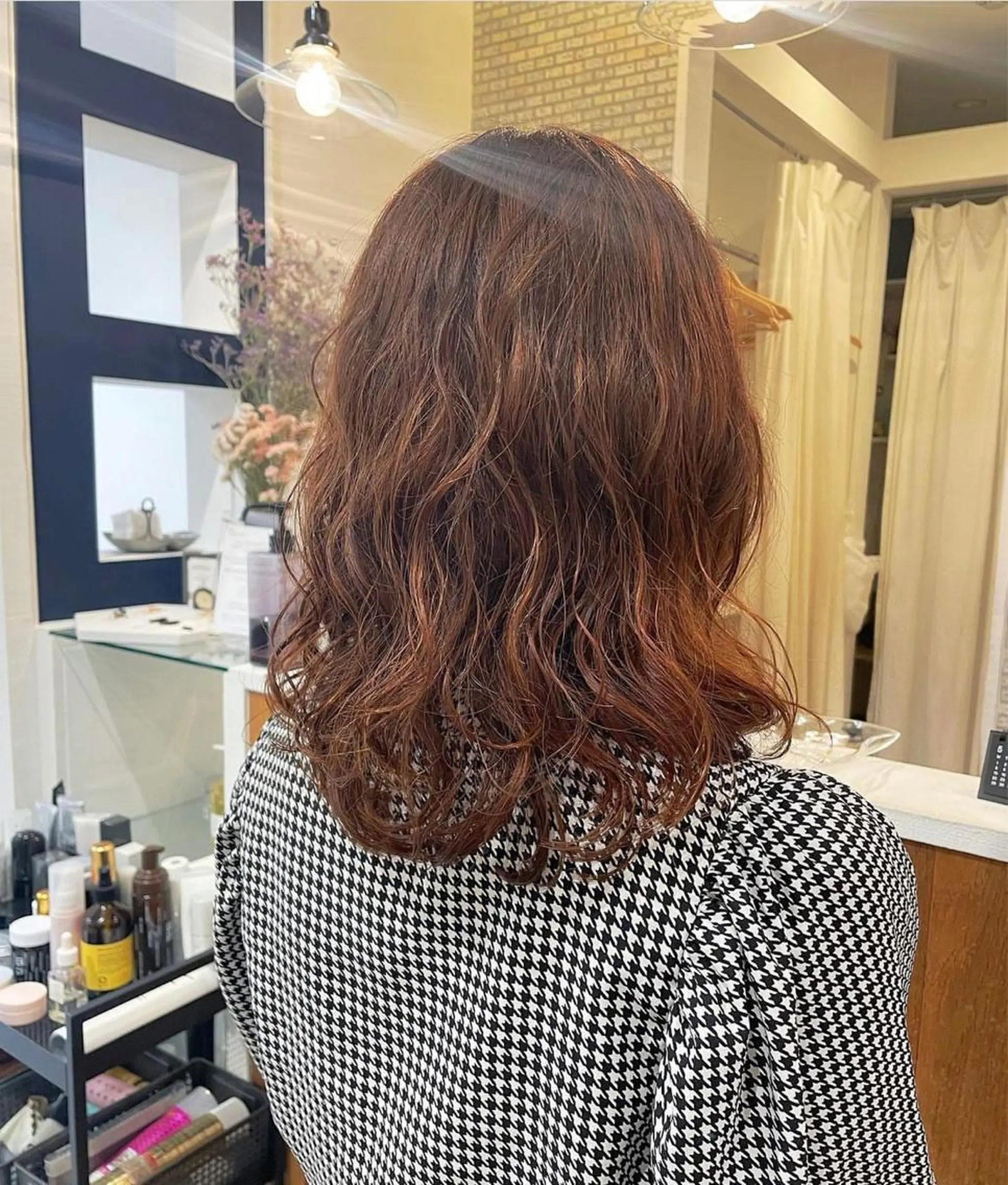 ミディアム パーマ ミディアムパーマ くせ毛 ニュアンスパーマ エアウェーブ カット パーマ トリートメント 髪質改善ストレート✨ パーマヘア✨YUKIのヘアスタイル