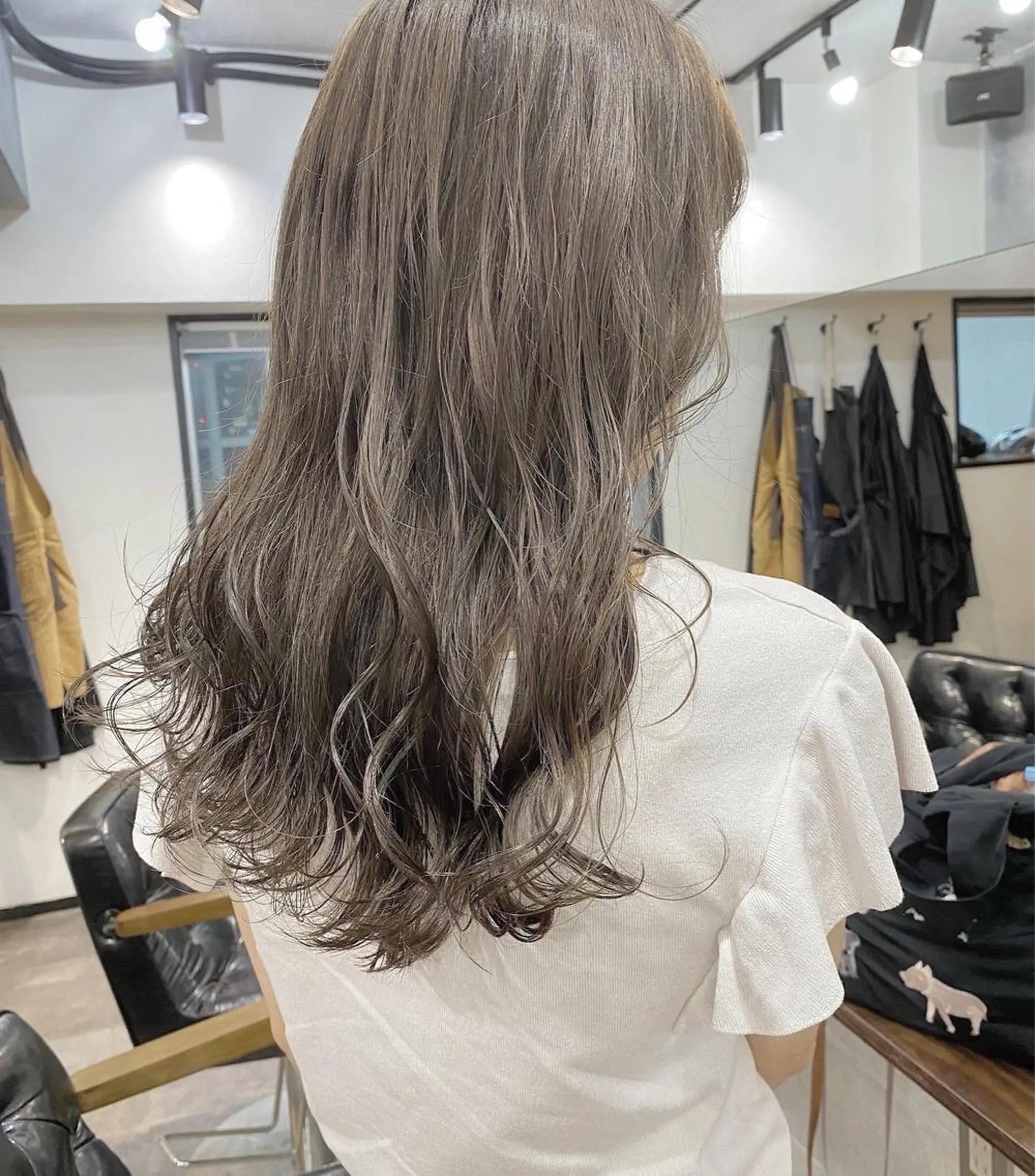 ミディアム カラー ブリーチ グレージュ ブリーチなしカラー ボブとパーマの達人 /美容室難民の方是非のヘアスタイル