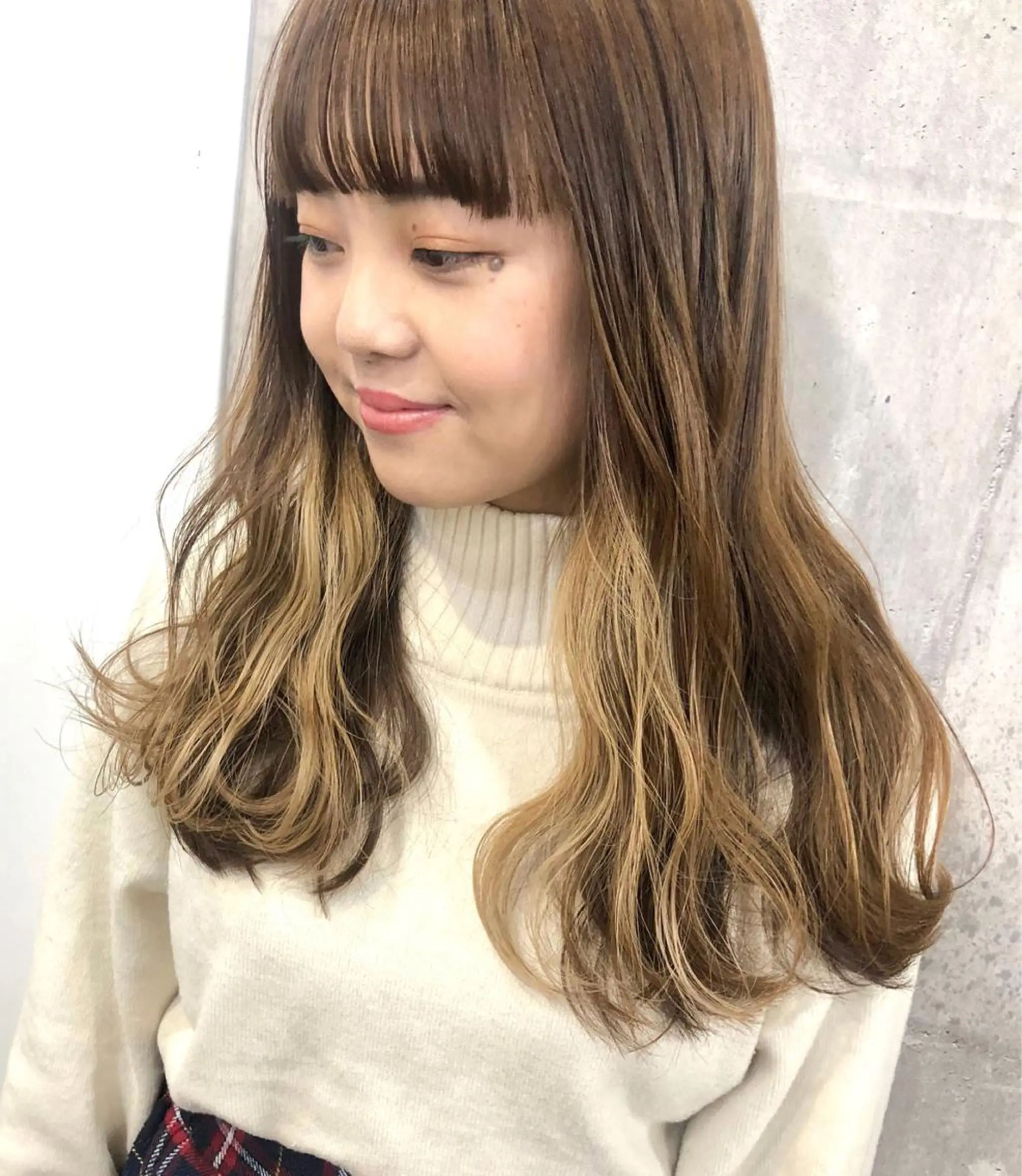 ロング ヘアカラー トリートメント Trip 大名🌟 ブリーチ/髪質改善のヘアスタイル