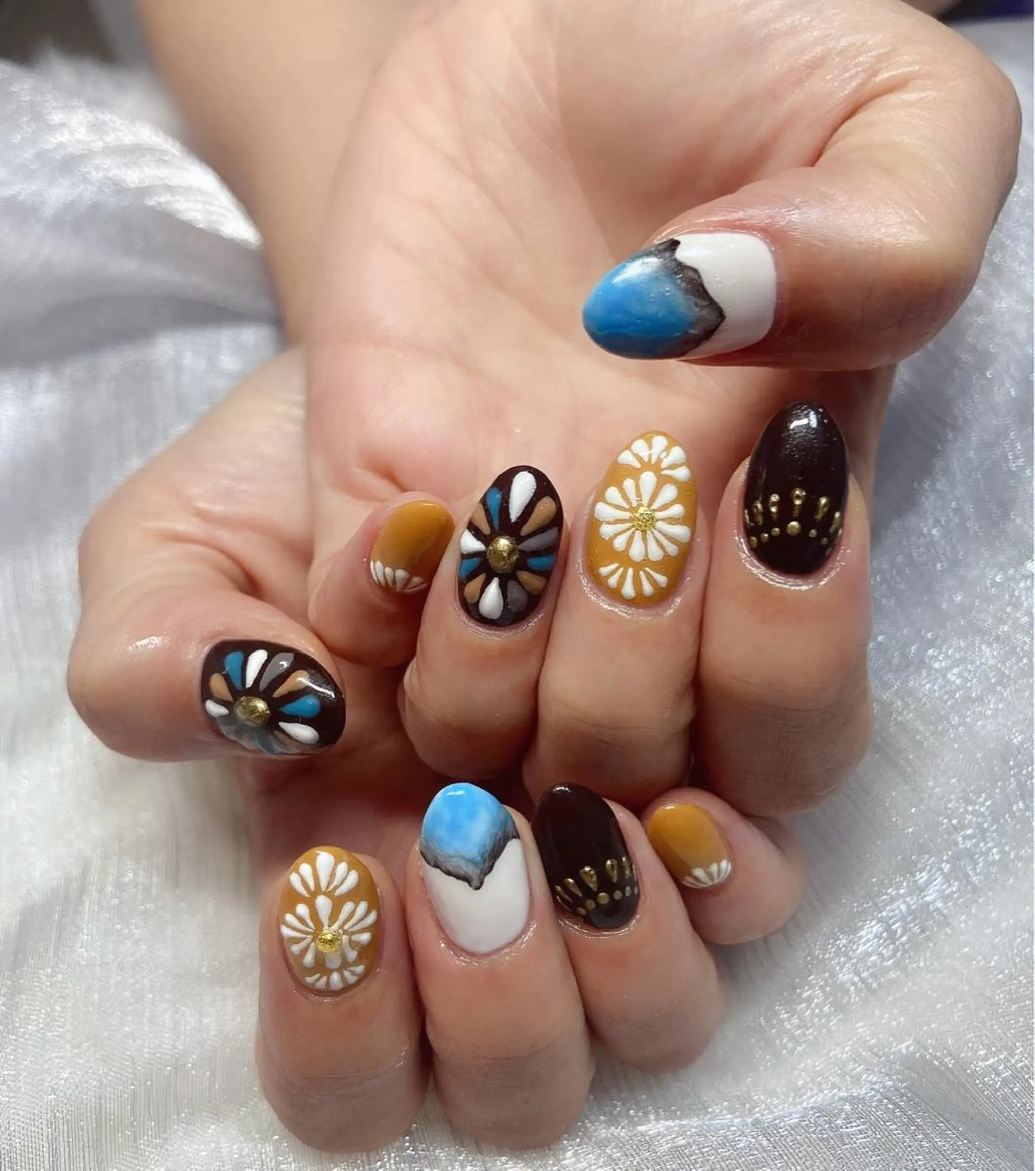 ネイル ハンドネイル ＆ME アンドミーのネイルデザイン