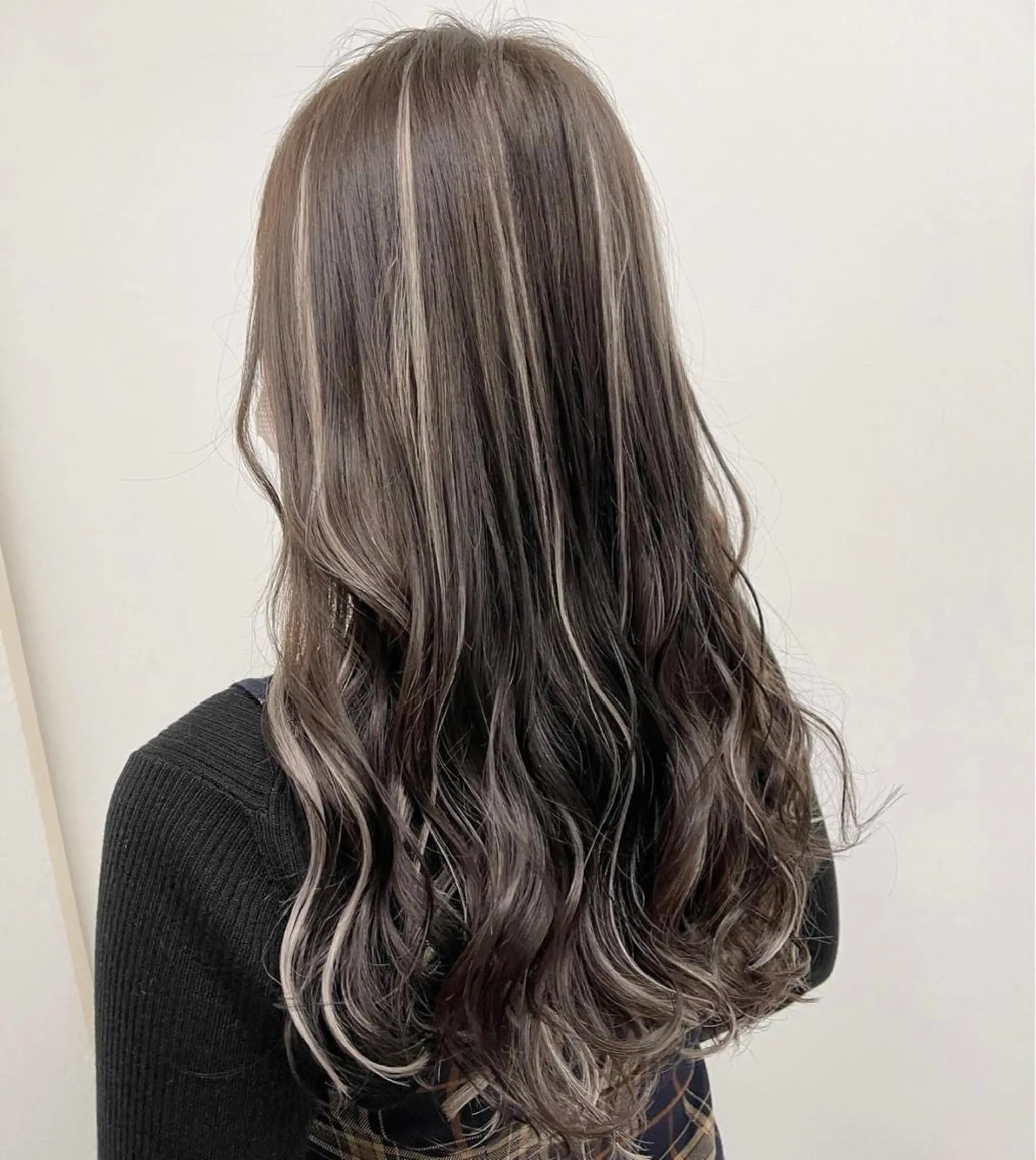 ロング naomi (夜間営業受付中★)のヘアスタイル