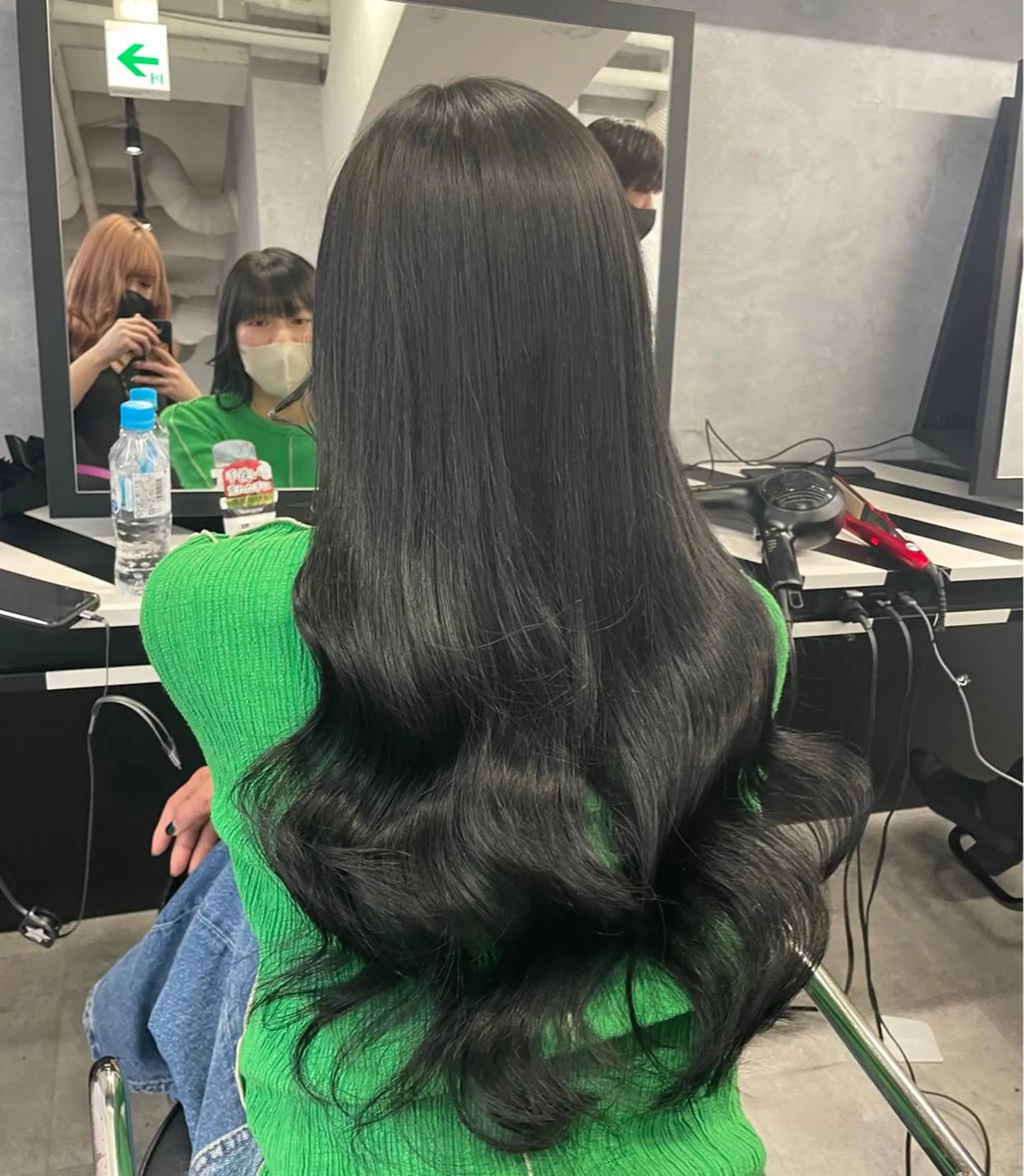 ミディアム エクステ Cielro/ダブル カラー/西田咲希のヘアスタイル