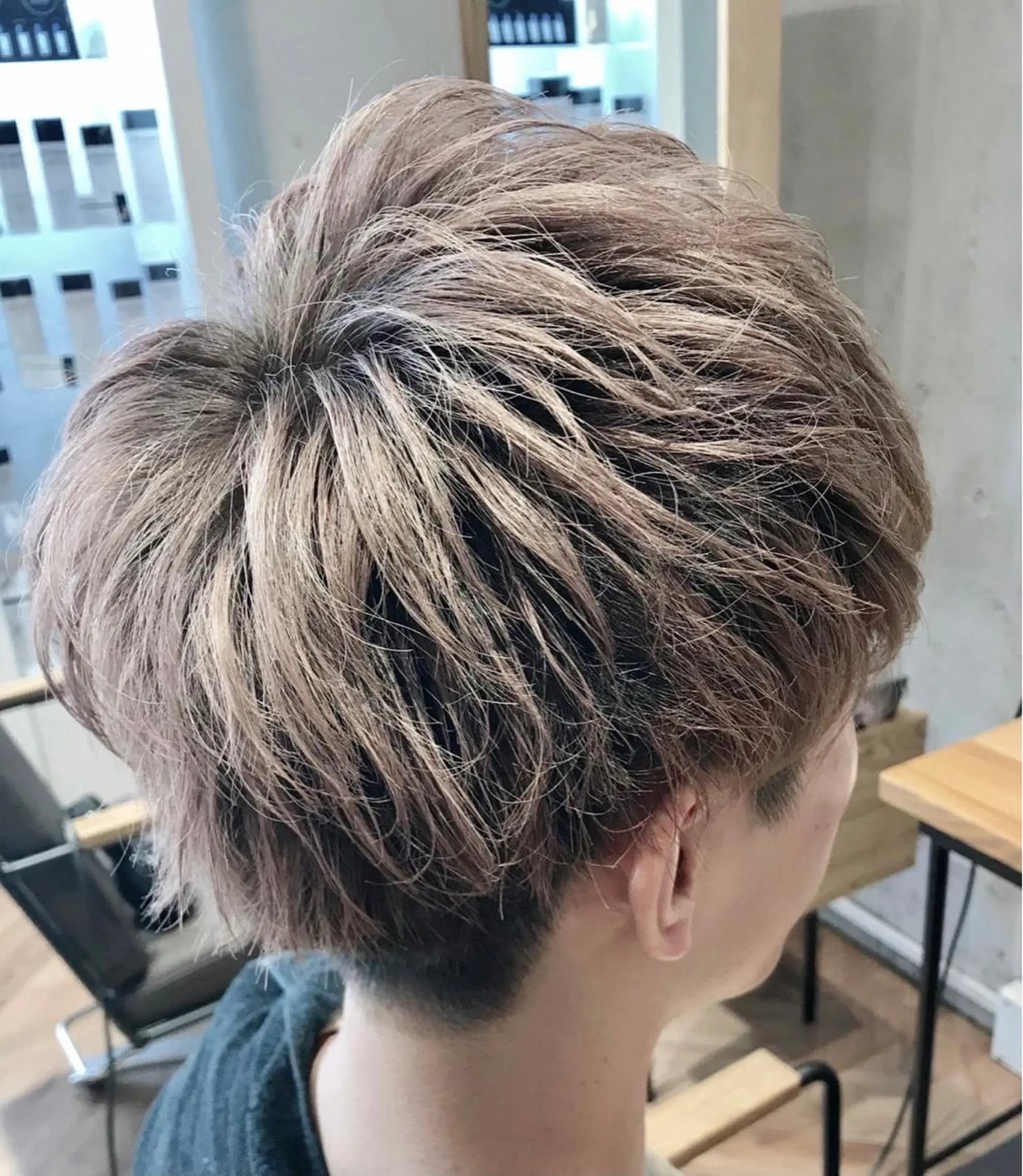 カラー メンズ 𓏸𓈒𓂃早坂 浩行𓂃𓈒𓏸のヘアスタイル