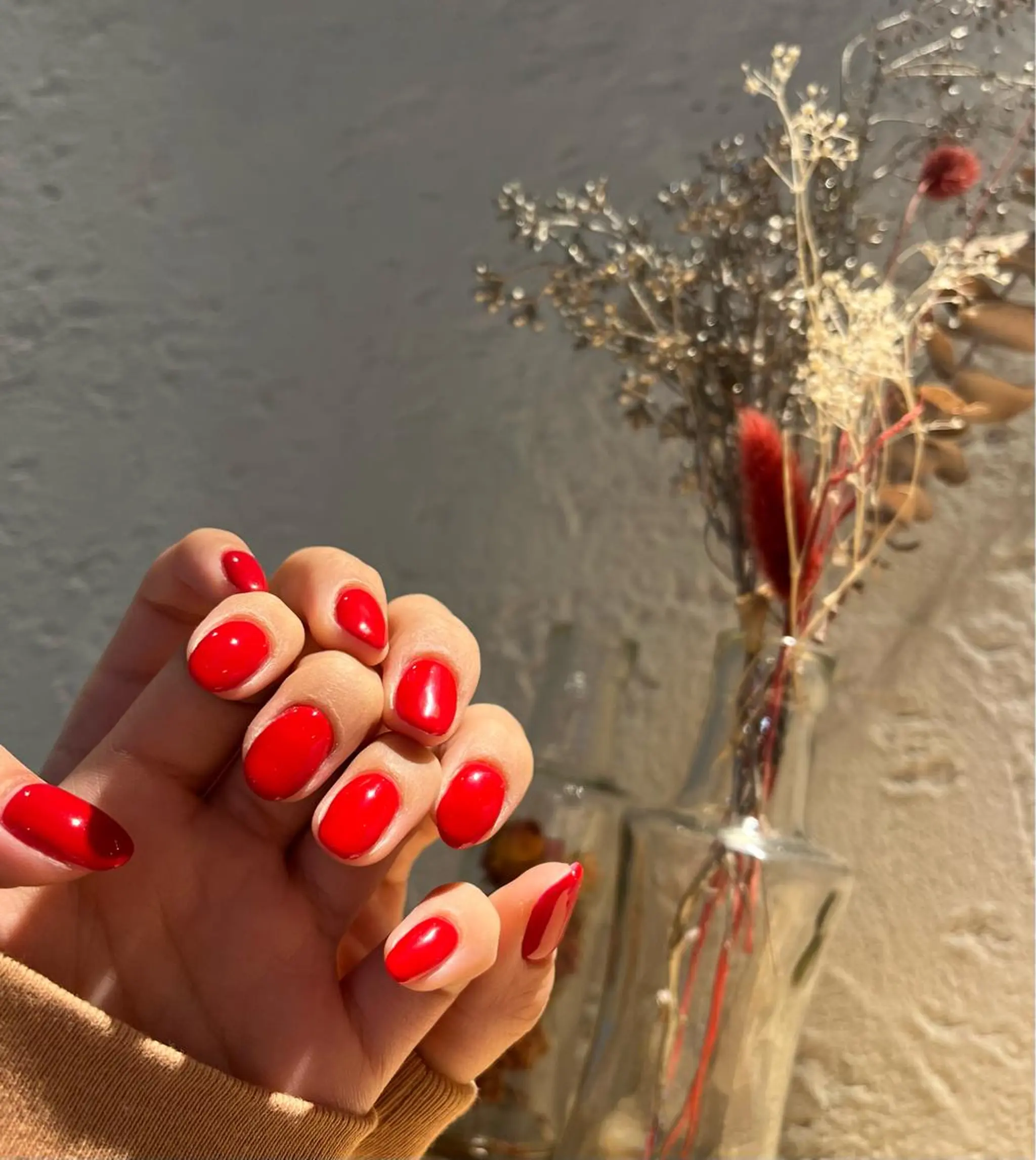 ネイル 赤色 小川 奈々花のネイルデザイン
