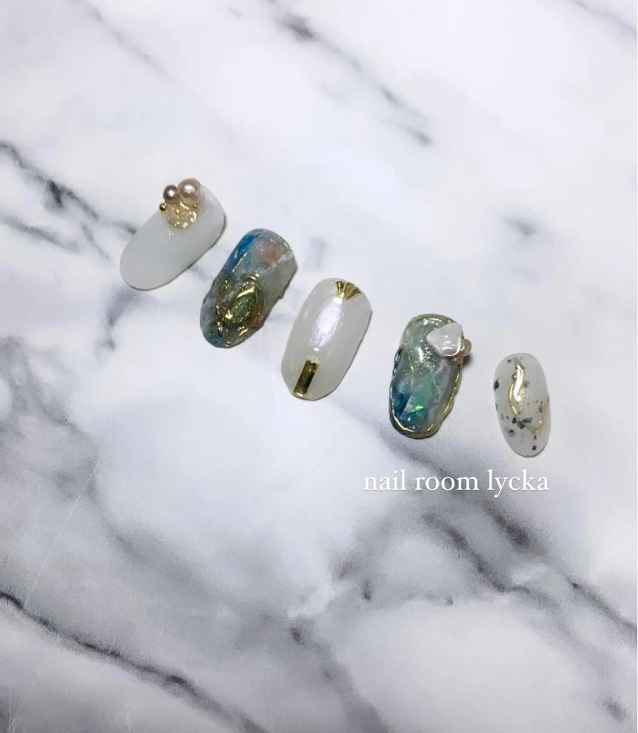 ネイル ﾈｲﾙﾙｰﾑﾘｯｶ 𝐦𝐚𝐲𝐮のネイルデザイン