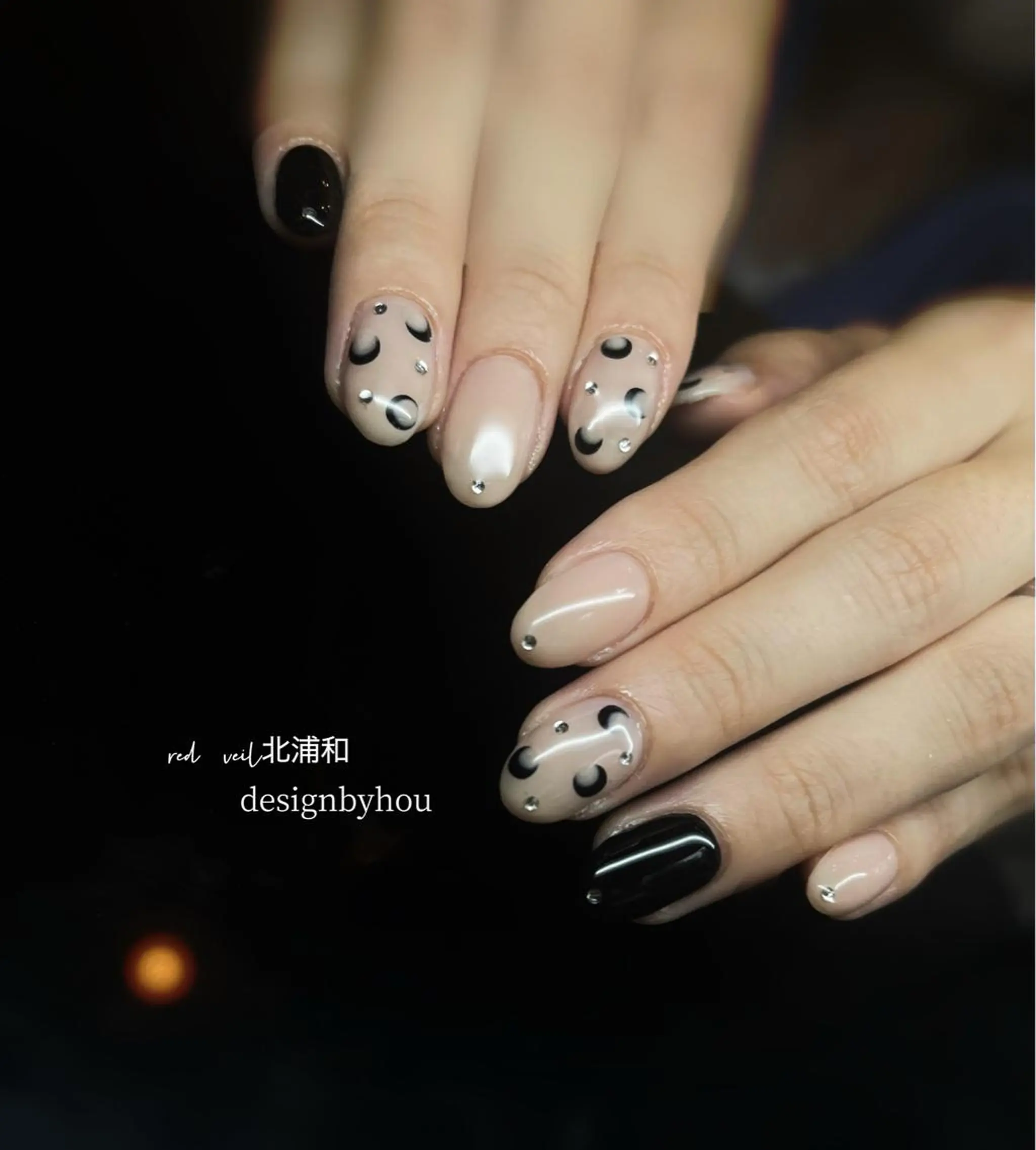 ミディアム ネイル ハンドネイル 長さ出し専門 nynaのネイルデザイン