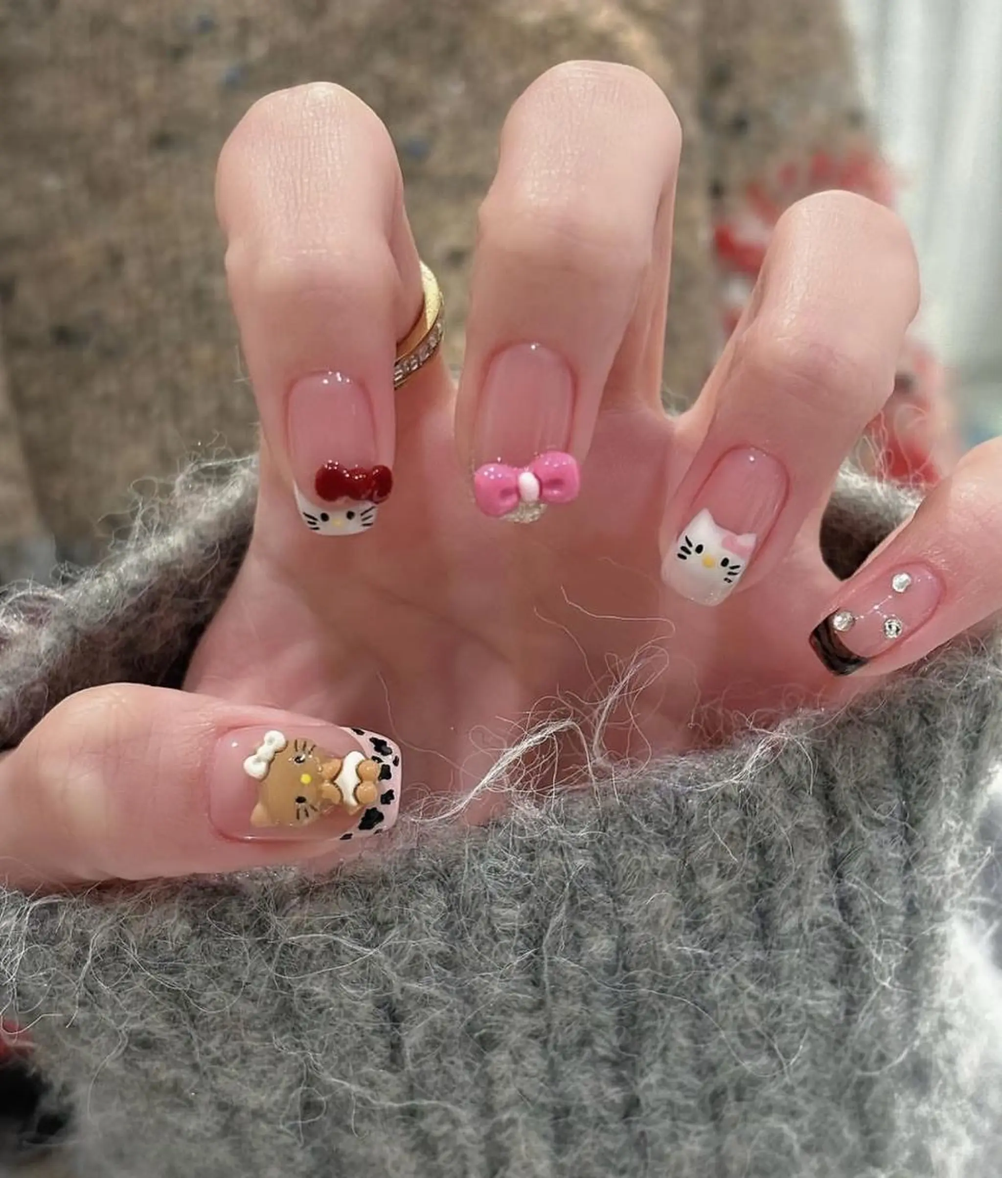 ネイル アートネイル フレンチネイル ジェルネイル ガーリー キラキラネイル Nova Nailのネイルデザイン