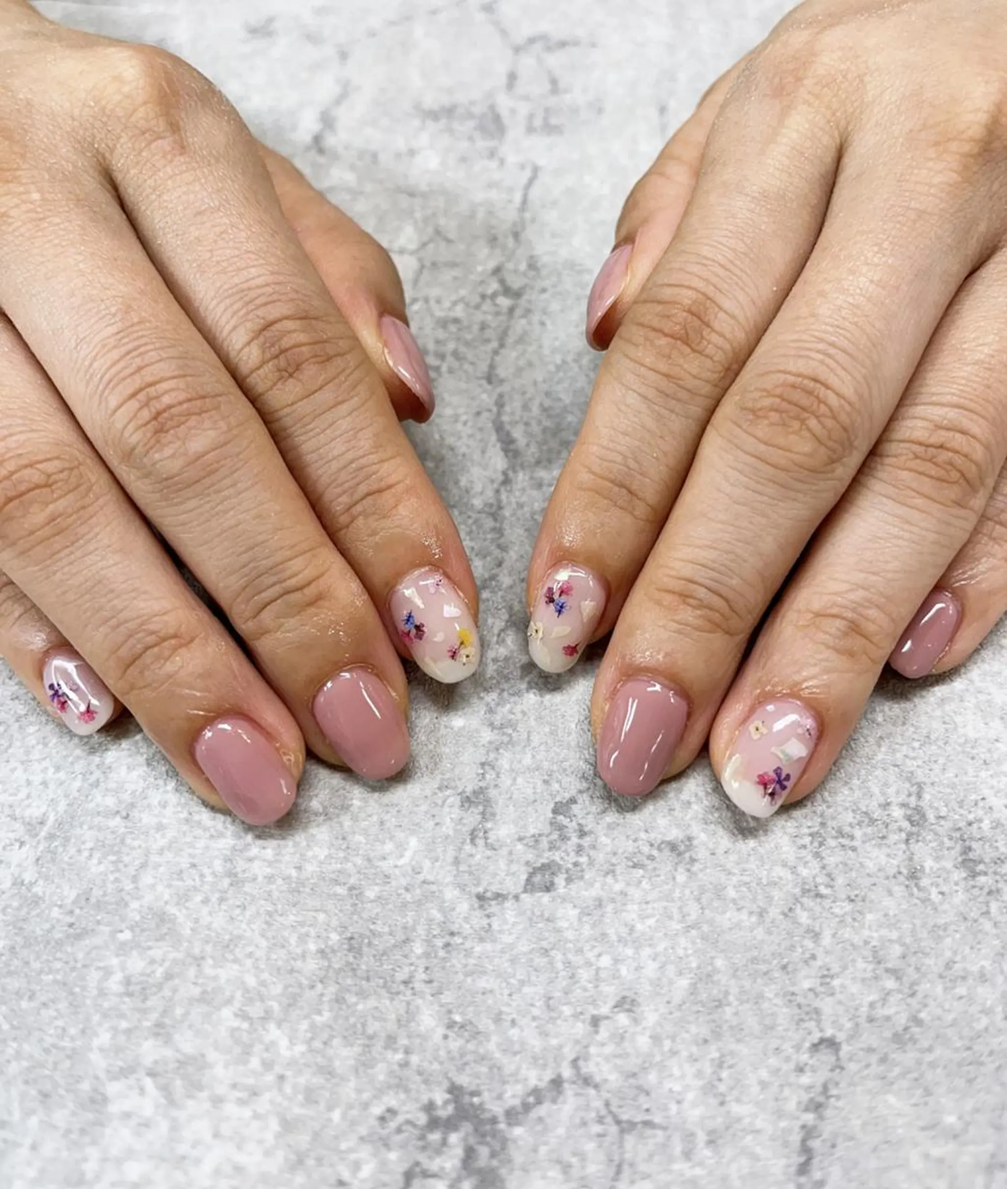 ネイル フットネイル フレンチネイル ジェルネイル ガラスフレンチ グラデーション FASTNAIL PLUS 新宿店のネイルデザイン