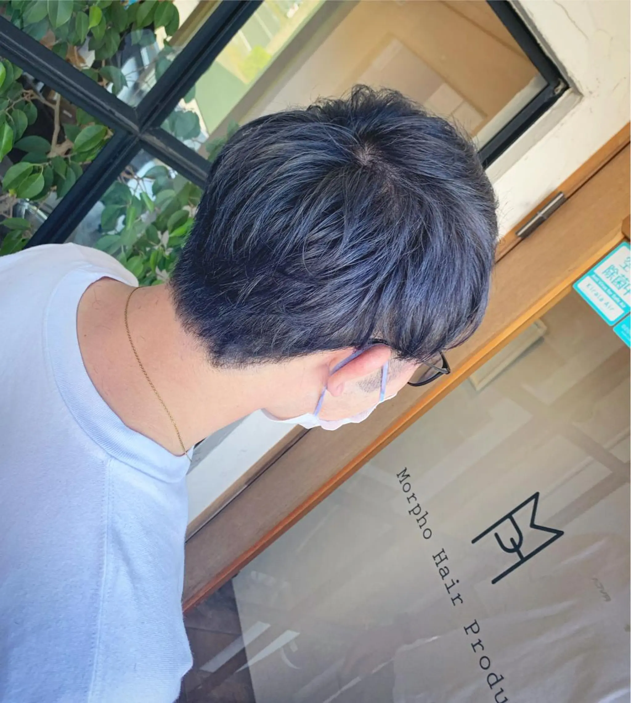 カラー メンズ メンズブリーチ アッシュ ブリーチ 透明感カラー Morpho Hair Product所属・井上 花音のヘアスタイル