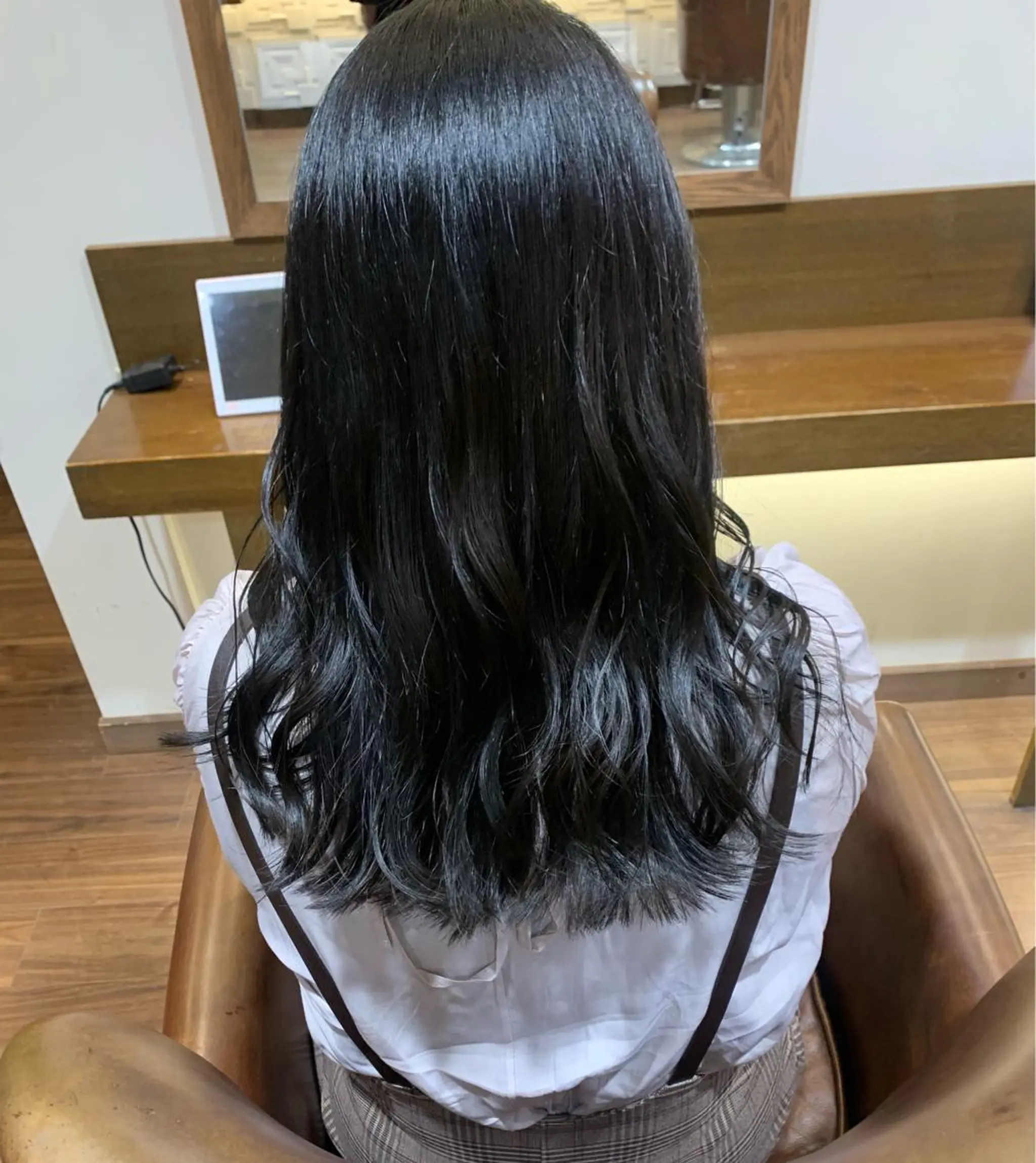 カラー AGREE Momokaのヘアスタイル