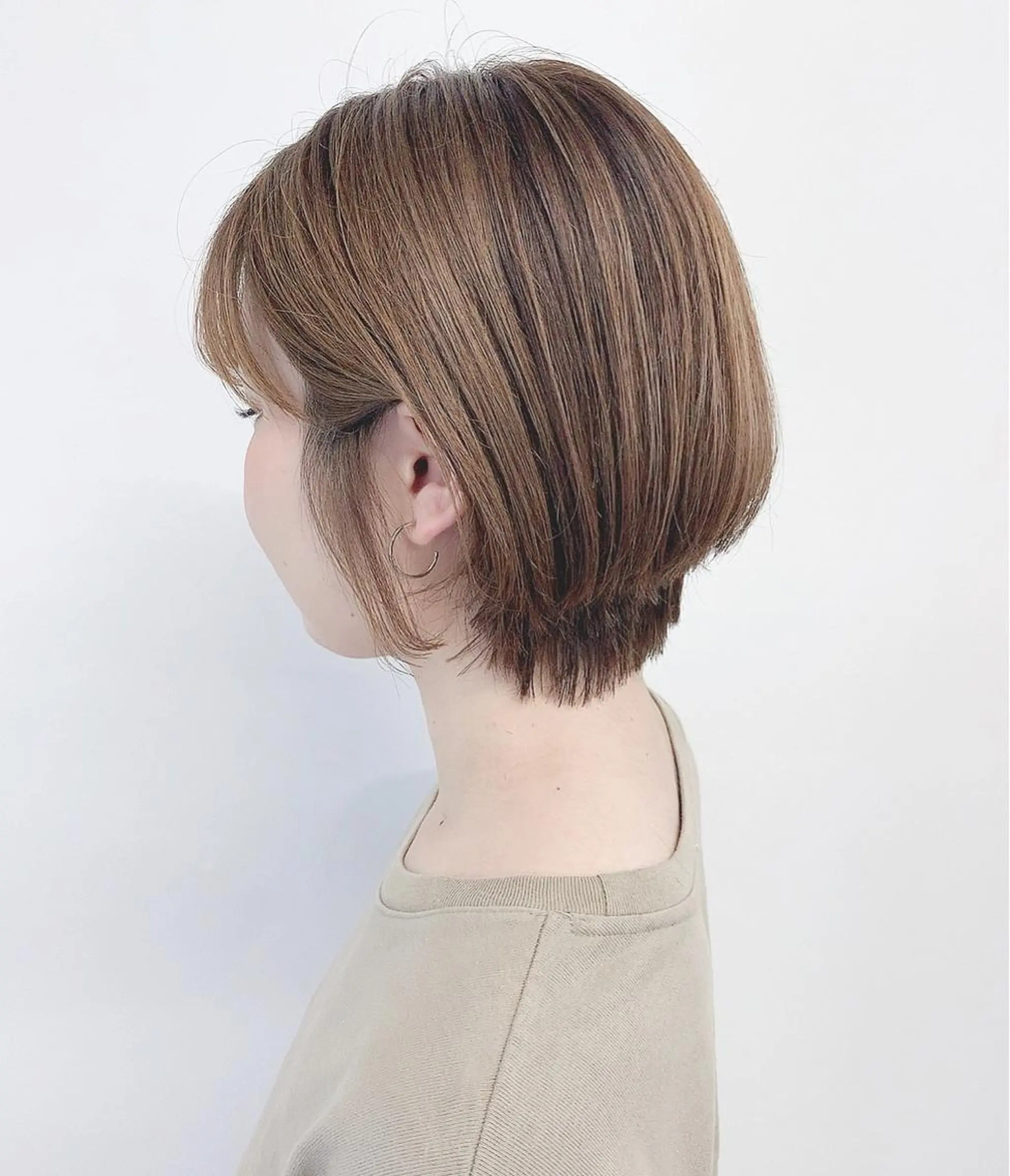 ショート カット 肌に馴染む暗髪 梅田・増田のヘアスタイル