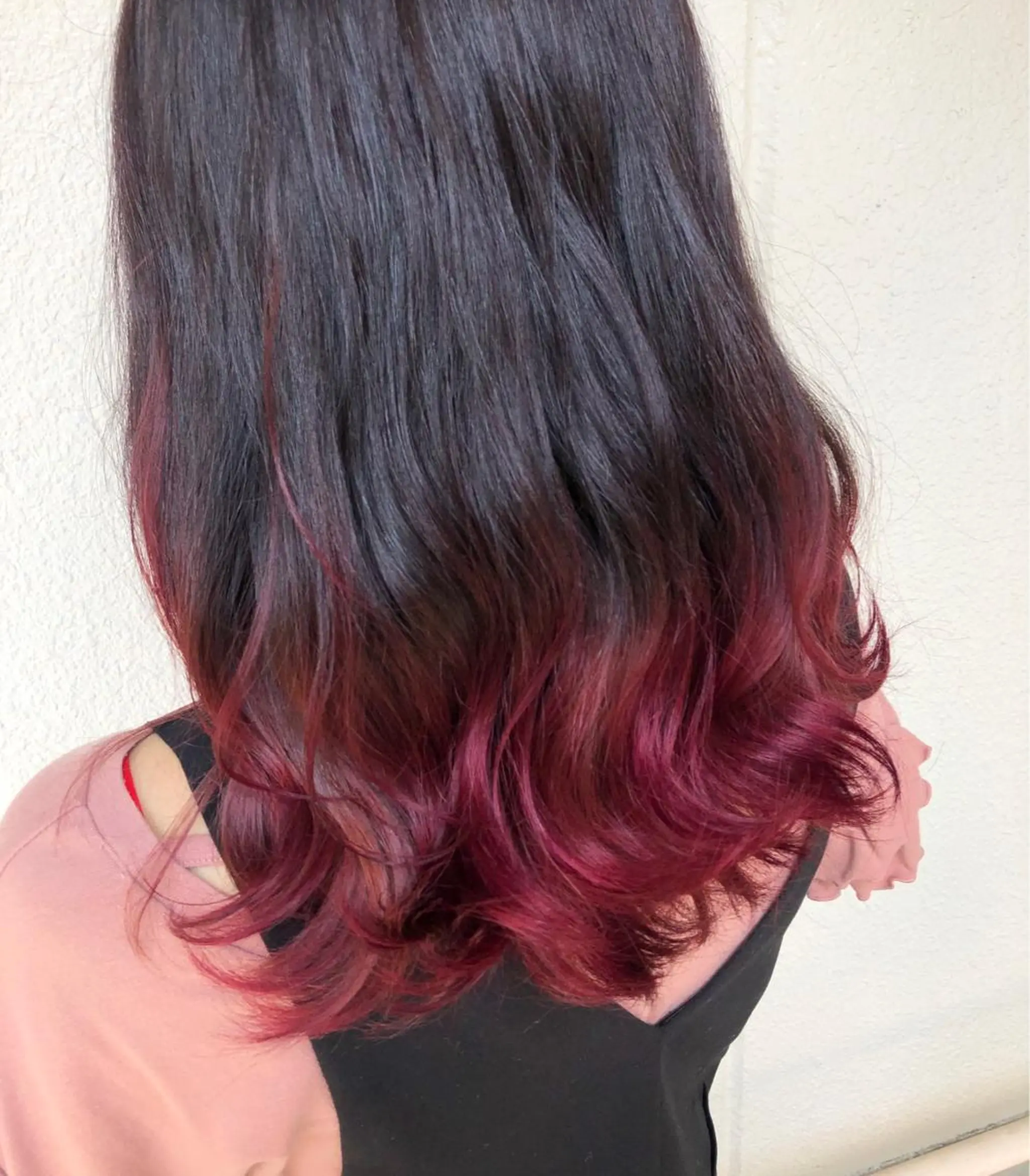 セミロング カラー インナーカラー 推し ブリーチ  髪質改善のヘアスタイル