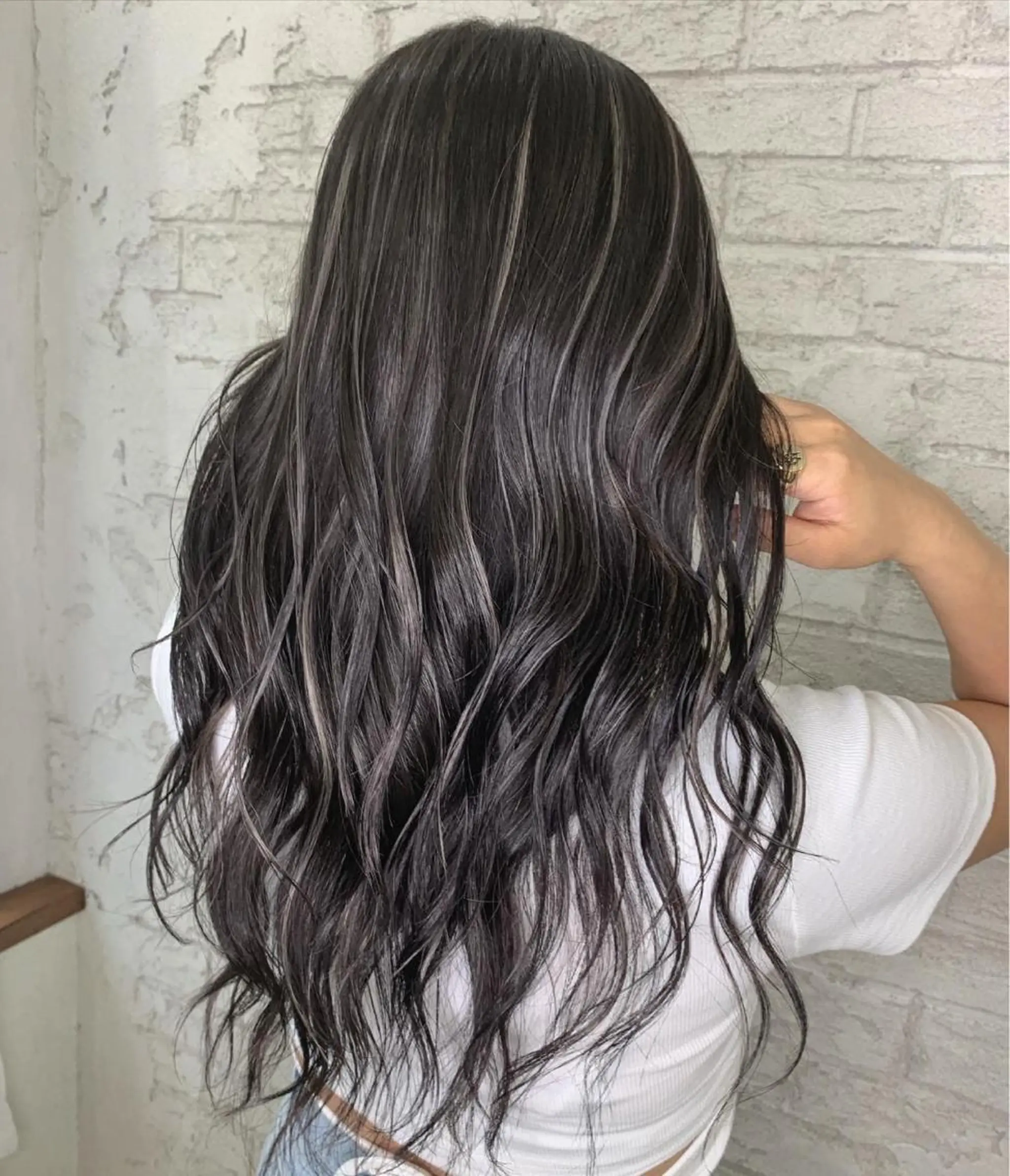 ロング ハイライト 🇺🇸ハイライト特 化美容師🇺🇸漆沢のヘアスタイル