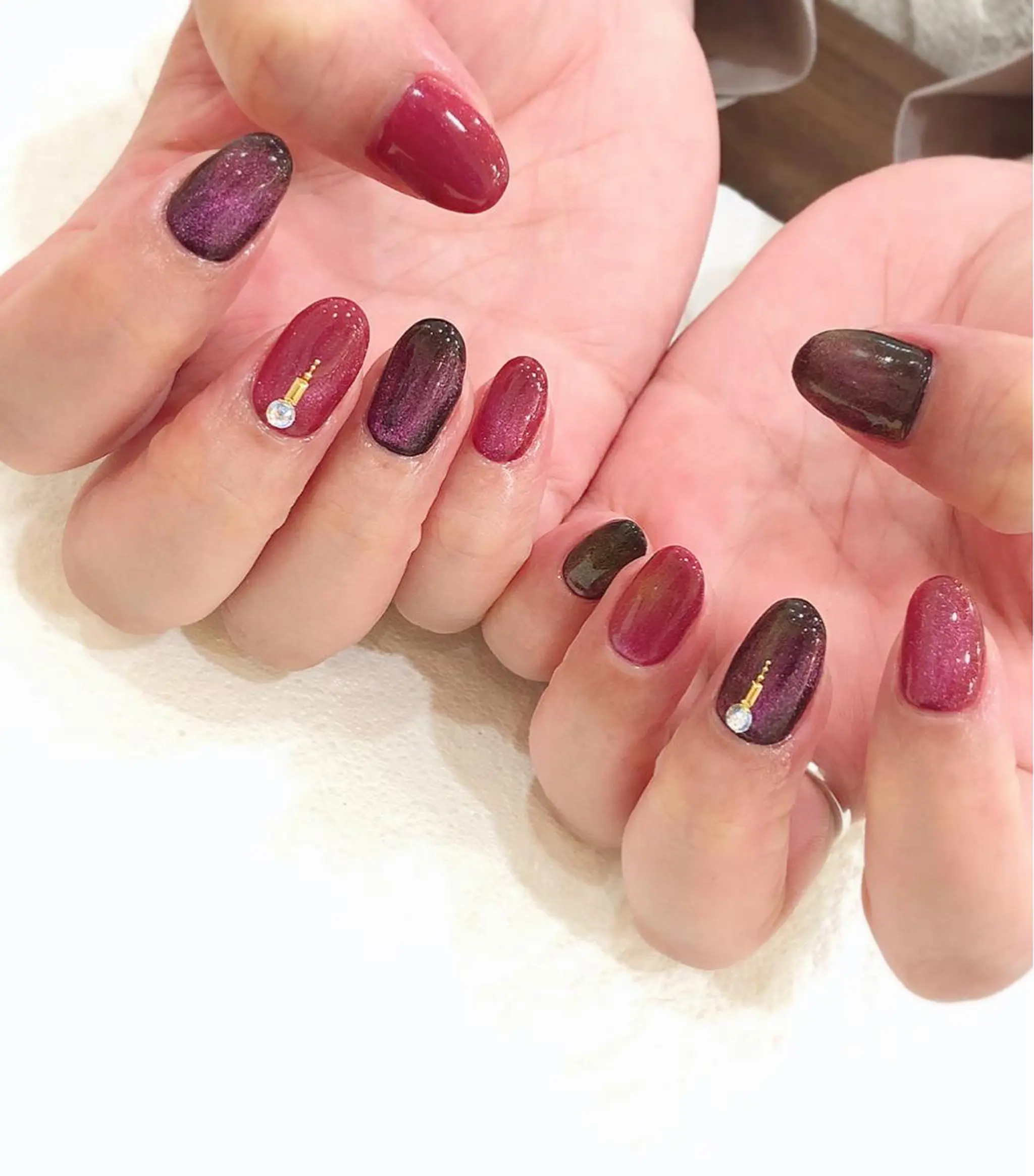 ネイル ジェルネイル マグネットネイル 持ち込み パラジェル ストーンネイル nail salon Regaosのネイルデザイン