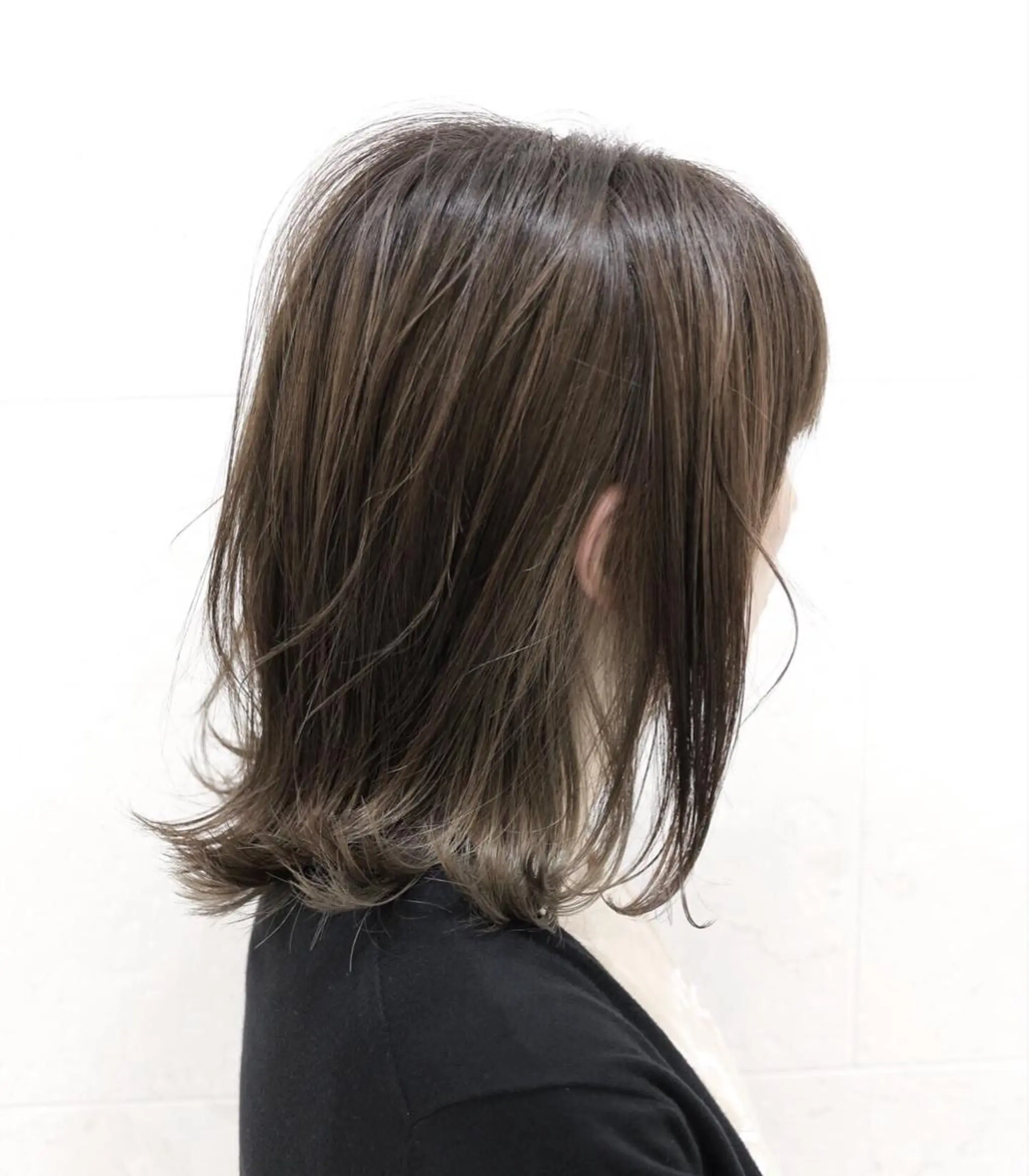 ミディアム カラー インナーカラー 斉藤 貴也のヘアスタイル