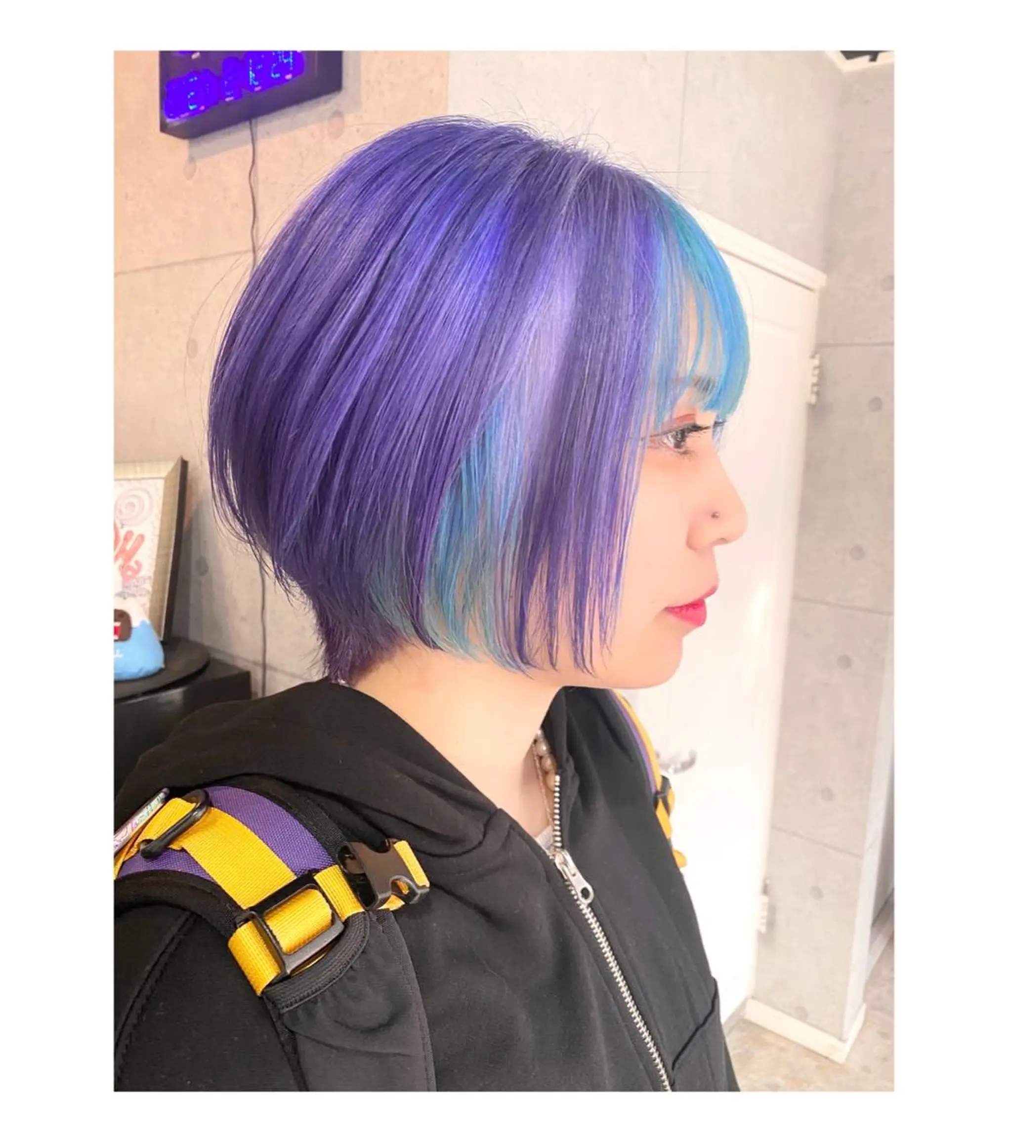 ショート カラー ブリーチ ブルーカラー ブルーパープル デザインカラー パープルカラー ヘアカラー GARU-ガル-所属・TSUNO🦖 派手髪/オタク美容師のヘアスタイル